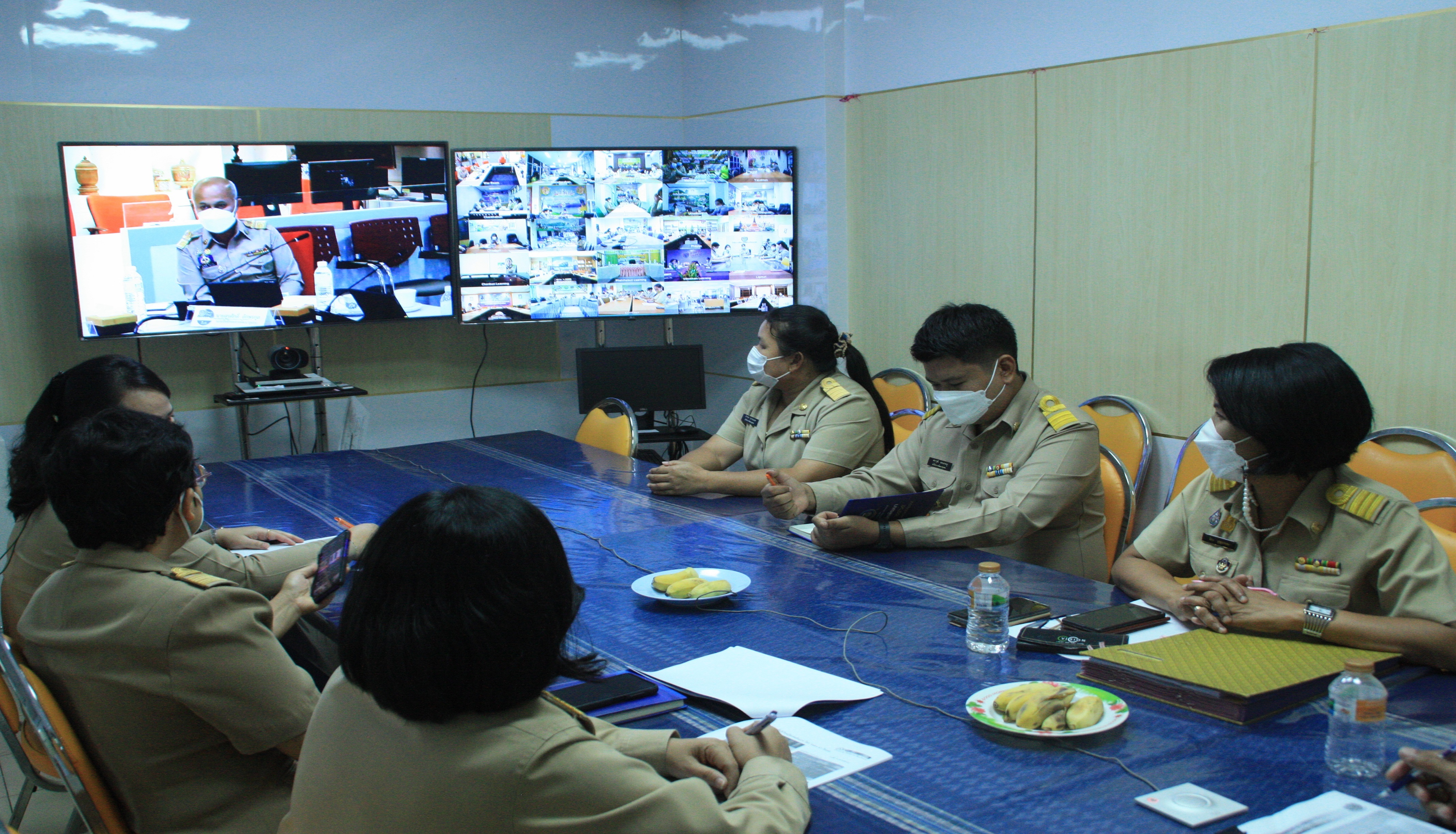 พช.สกลนคร : ร่วมประชุมกรมการพัฒนาชุมชน ครั้งที่ 6/2565 ผ่านระบบ Conference