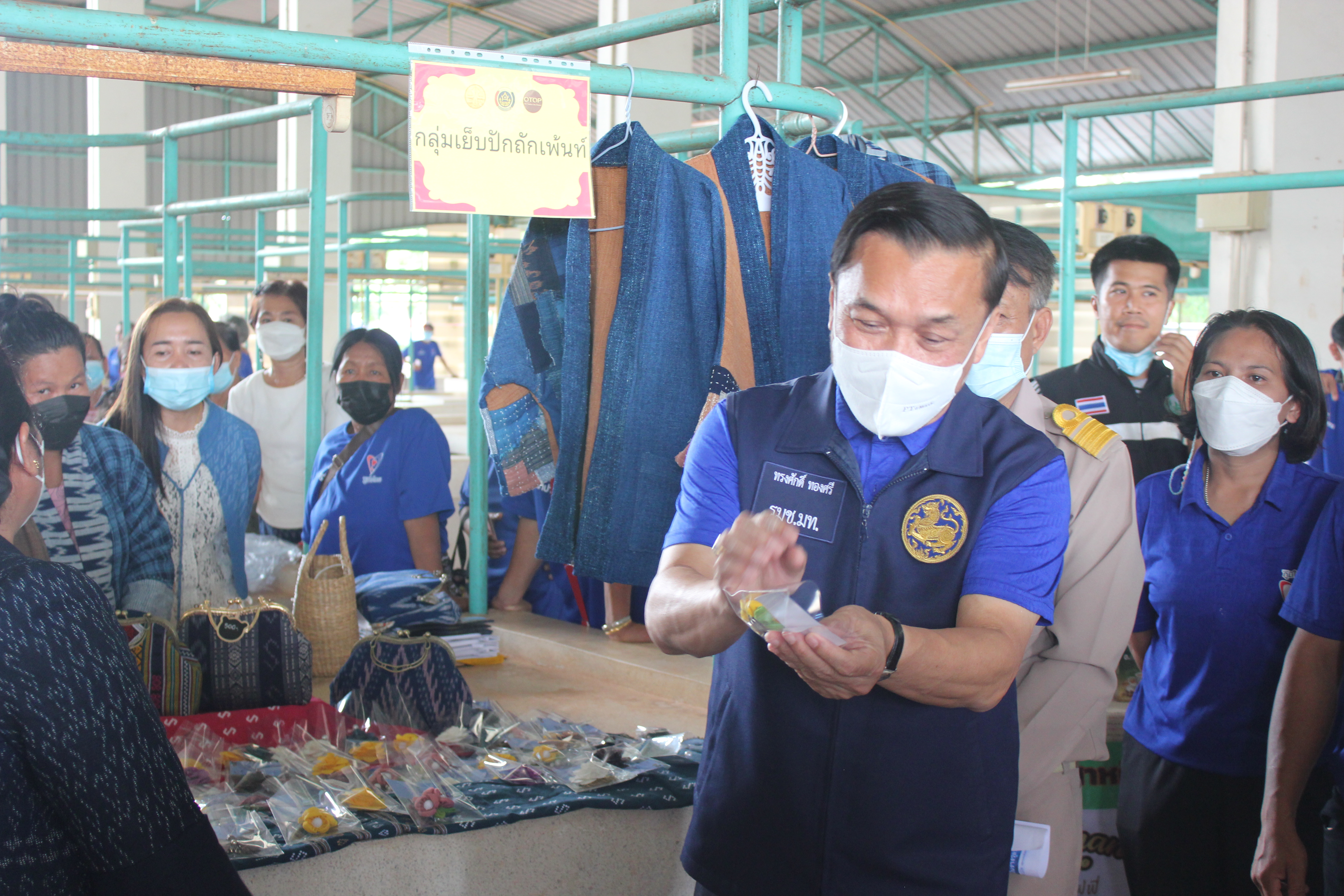 จังหวัดสกลนคร : รับการตรวจเยี่ยมจากรัฐมนตรีช่วยว่าการกระทรวงมหาดไทย (ดร.ทรงศักดิ์ ทองศรี) ตรวจราชการด้านงานพัฒนาชุมชน