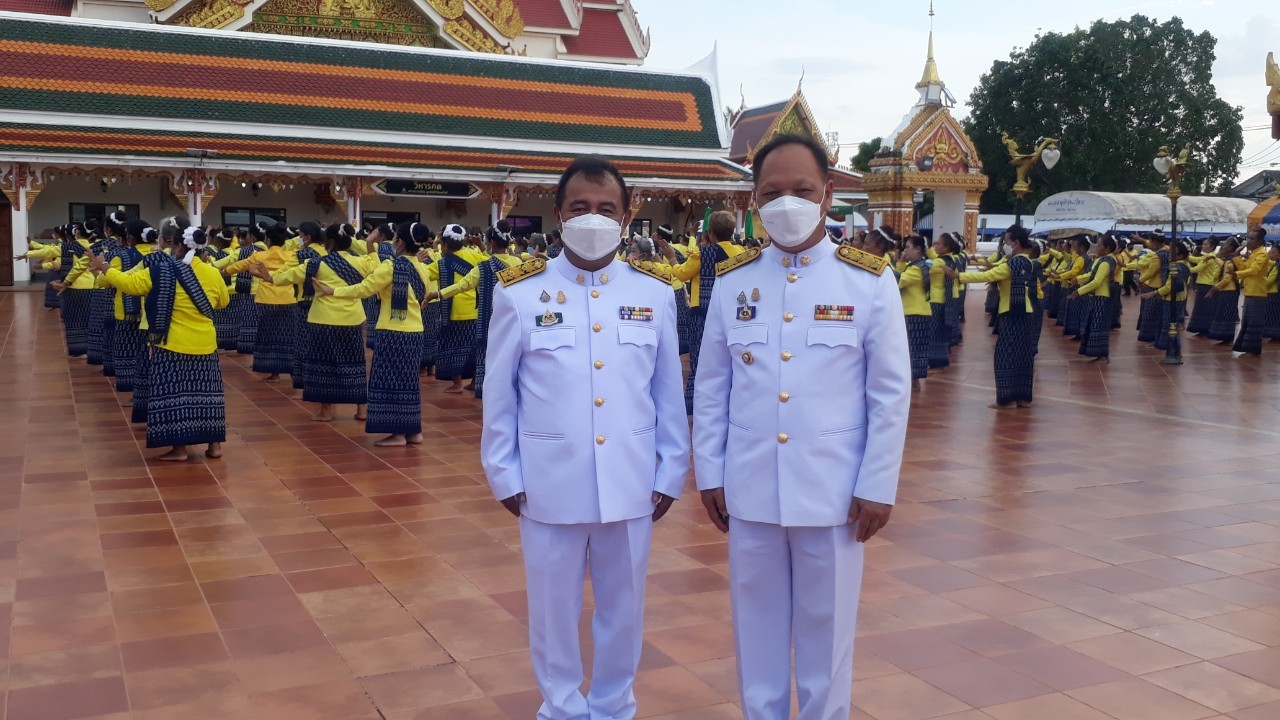 จังหวัดสกลนคร : จัดพิธีเจริญพระพุทธมนต์เฉลิมพระเกียรติพระบาทสมเด็จพระเจ้าอยู่หัว เนื่องในโอกาสวันเฉลิมพระชนมพรรษา 28 กรกฎาคม 2565 และเฉลิมพระเกียรติสมเด็จพระนางเจ้าสิริกิติ์ พระบรมราชินีนาถ พระบรมราชชนนีพันปีหลวง เนื่องในโอกาสมหามงคลเฉลิมพระชนมพรรษา 90 พรรษา 12 สิงหาคม 2565
