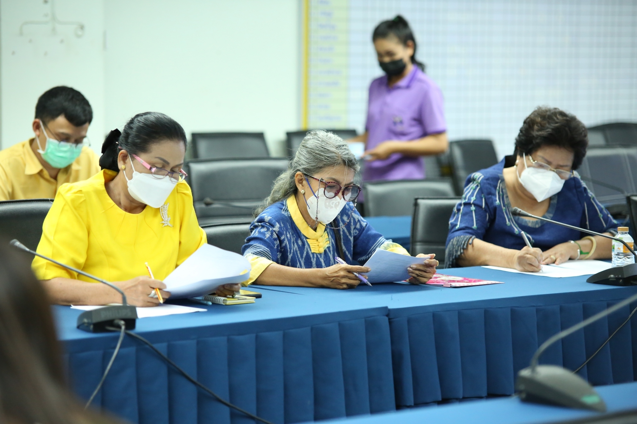 จังหวัดสกลนคร : เตรียมความพร้อมในการจัดกิจกรรม “สานพลังสตรีไทสกล เทิดไท้พระมารดาแห่งผ้าไทย”