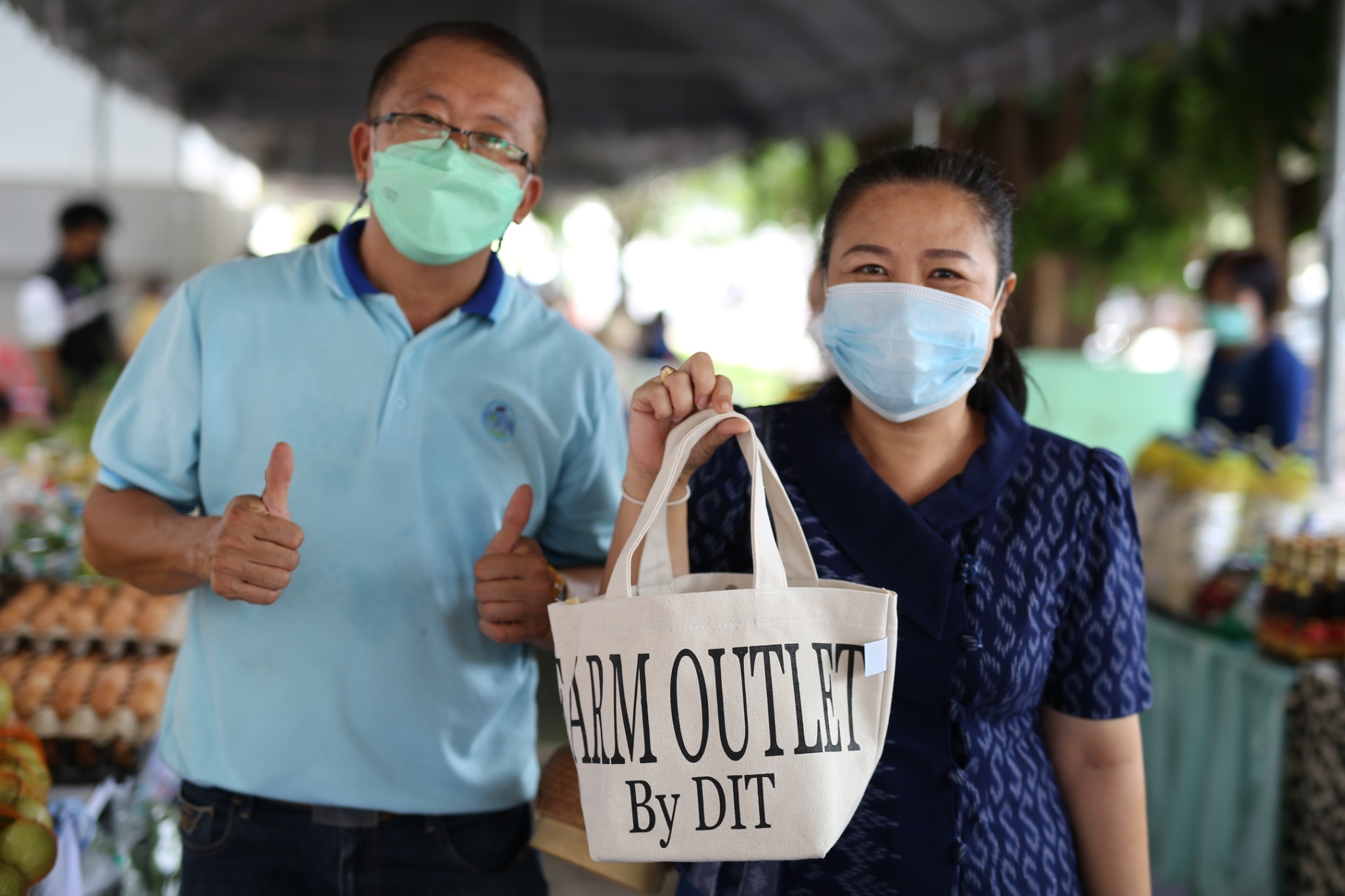 จังหวัดสกลนคร : จัด “มหกรรมอาหารปลอดภัย ไทสกล” เชื่อมโยงช่องทางการตลาดในการสร้างรายได้จากกิจการอาหารปลอดภัย