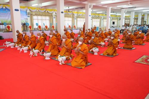 จังหวัดสกลนคร : อุปสมบท พระสงฆ์ 35 รูป เฉลิมพระเกียรติ สมเด็จพระนางเจ้าสิริกิติ์ พระบรมราชินีนาถ พระบรมราชชนนีพันปีหลวง  เนื่องในโอกาสมหามงคลเฉลิมพระชนมพรรษา  90 พรรษา 12 สิงหาคม 2565