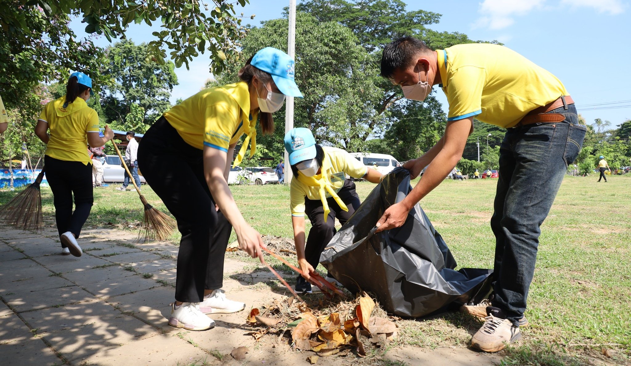 จังหวัดสกลนคร : จัดกิจกรรมจิตอาสา เนื่องในวันคล้ายวันเฉลิมพระชนมพรรษาพระบาทสมเด็จพระวชิรเกล้าเจ้าอยู่หัว 28 กรกฎาคม 2565
