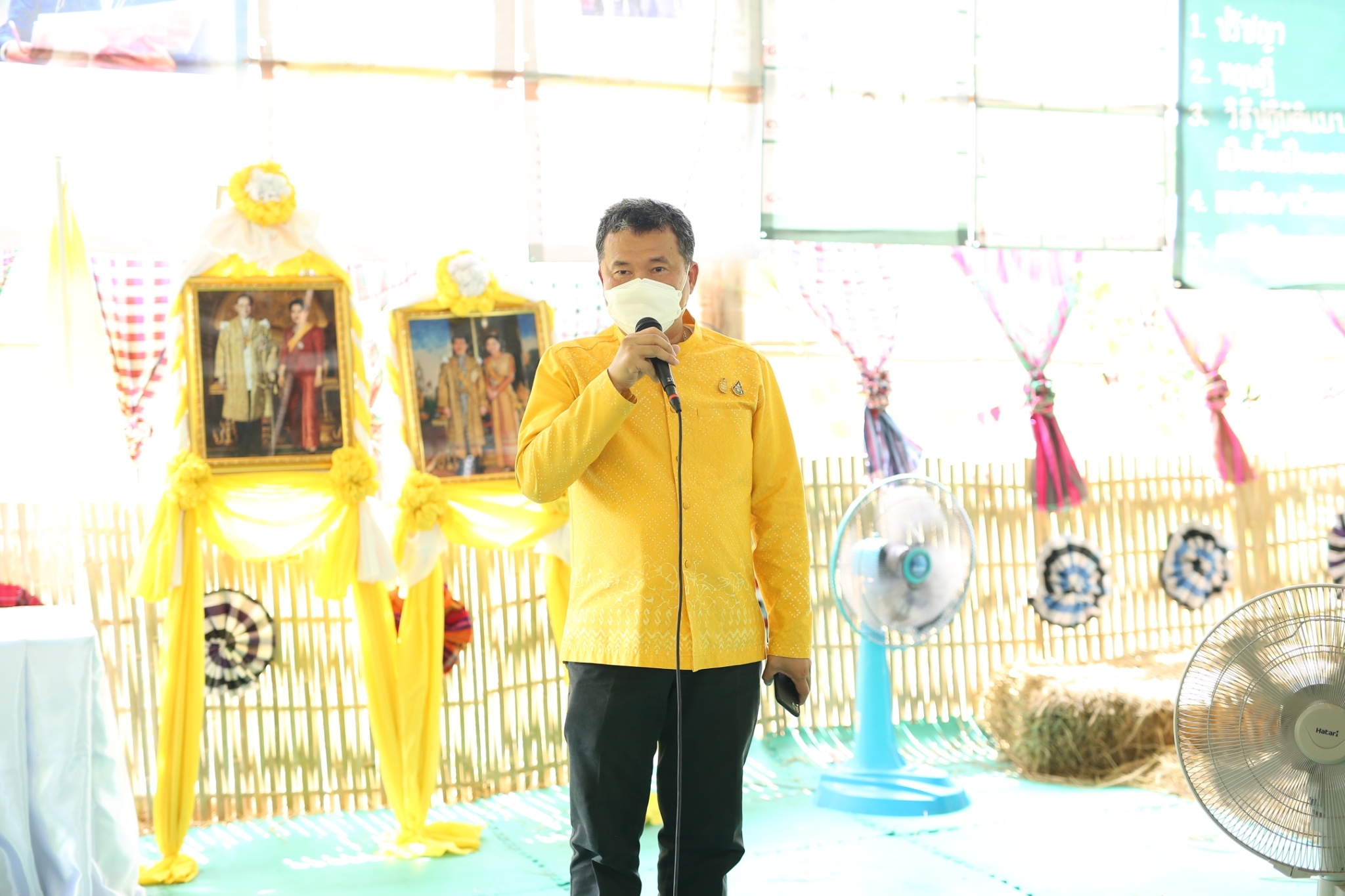 ปลัดกระทรวงมหาดไทย :ร่วมกิจกรรมเอามื้อสามัคคีเพื่อเฉลิมพระเกียรติพระบาทสมเด็จพระเจ้าอยู่หัว เนื่องในโอกาสวันเฉลิมพระชนมพรรษา 28 กรกฎาคม 2565  ณ จังหวัดสกลนคร