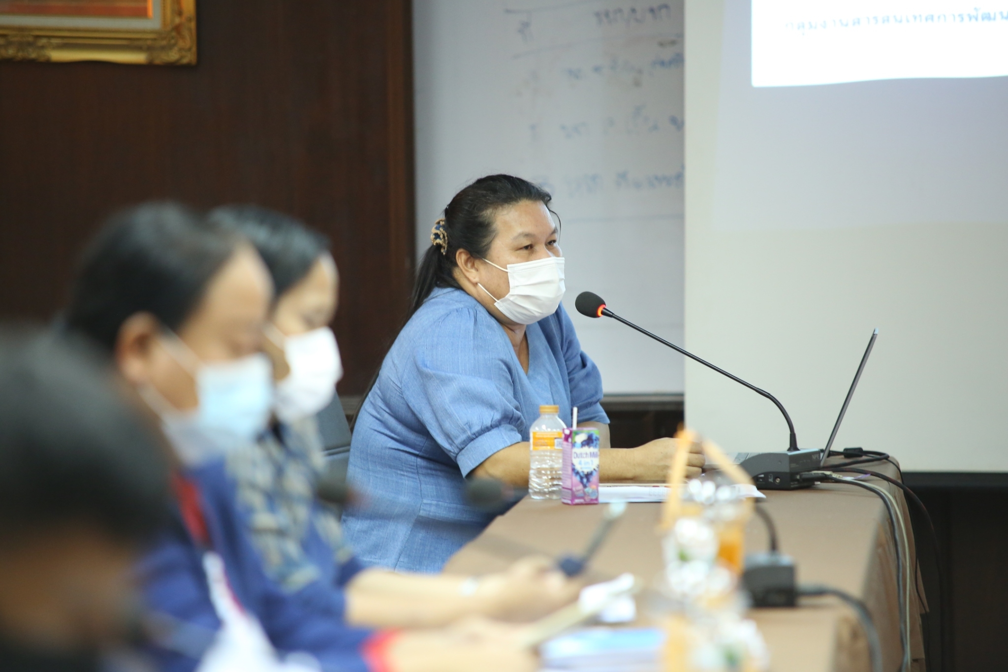 พช.สกลนคร : จัดประชุมเพื่อขับเคลื่อนงานนโยบายและแนวทางการพัฒนา กองทุนชุมชน ประจำปี 2565