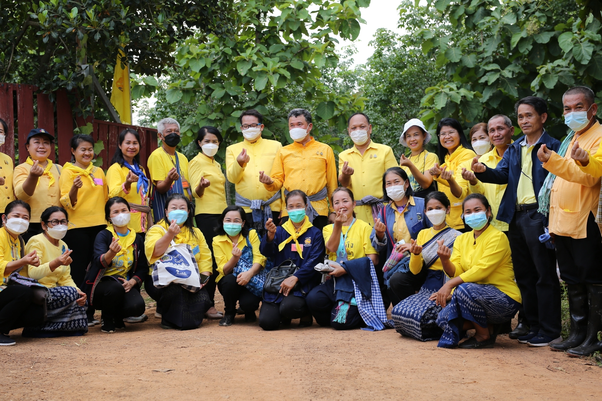 ปลัดกระทรวงมหาดไทย :ร่วมกิจกรรมเอามื้อสามัคคีเพื่อเฉลิมพระเกียรติพระบาทสมเด็จพระเจ้าอยู่หัว เนื่องในโอกาสวันเฉลิมพระชนมพรรษา 28 กรกฎาคม 2565  ณ จังหวัดสกลนคร