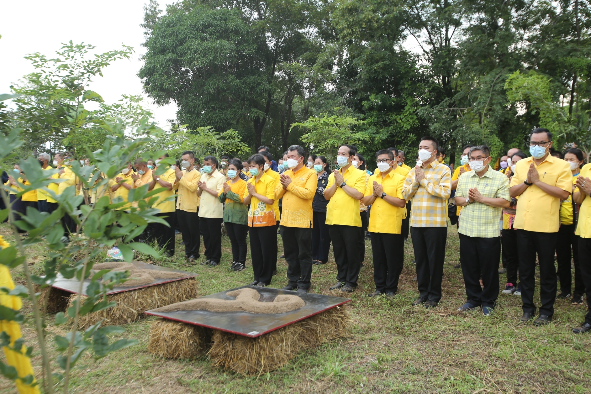 ปลัดกระทรวงมหาดไทย :ร่วมกิจกรรมเอามื้อสามัคคีเพื่อเฉลิมพระเกียรติพระบาทสมเด็จพระเจ้าอยู่หัว เนื่องในโอกาสวันเฉลิมพระชนมพรรษา 28 กรกฎาคม 2565  ณ จังหวัดสกลนคร