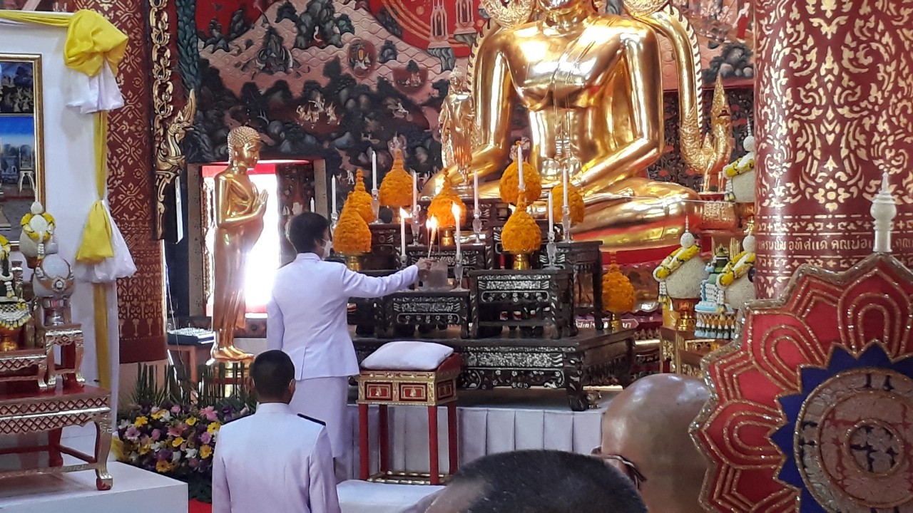 จังหวัดสกลนคร : จัดพิธีเจริญพระพุทธมนต์เฉลิมพระเกียรติพระบาทสมเด็จพระเจ้าอยู่หัว เนื่องในโอกาสวันเฉลิมพระชนมพรรษา 28 กรกฎาคม 2565 และเฉลิมพระเกียรติสมเด็จพระนางเจ้าสิริกิติ์ พระบรมราชินีนาถ พระบรมราชชนนีพันปีหลวง เนื่องในโอกาสมหามงคลเฉลิมพระชนมพรรษา 90 พรรษา 12 สิงหาคม 2565