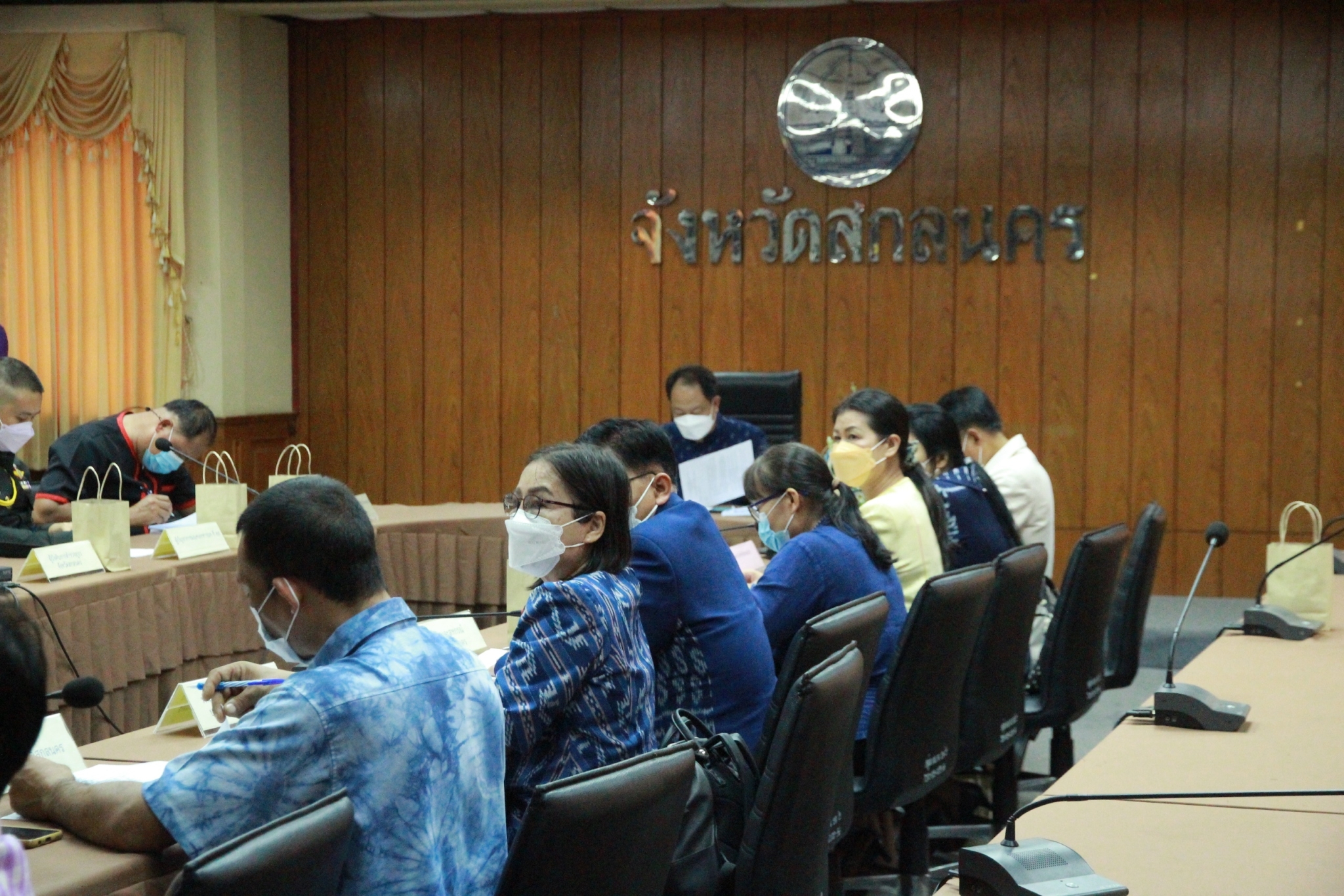 จังหวัดสกลนคร : สนับสนุนการดำเนินงานหมู่บ้านต้นแบบในการน้อมนำแนวพระราชดำริไปประยุกต์ใช้ ตามโครงการ 9;10 ปฏิบัติบูชา “สืบสาน รักษา  ต่อยอด” เพื่อพัฒนาชุมชน ประจำปี 2565