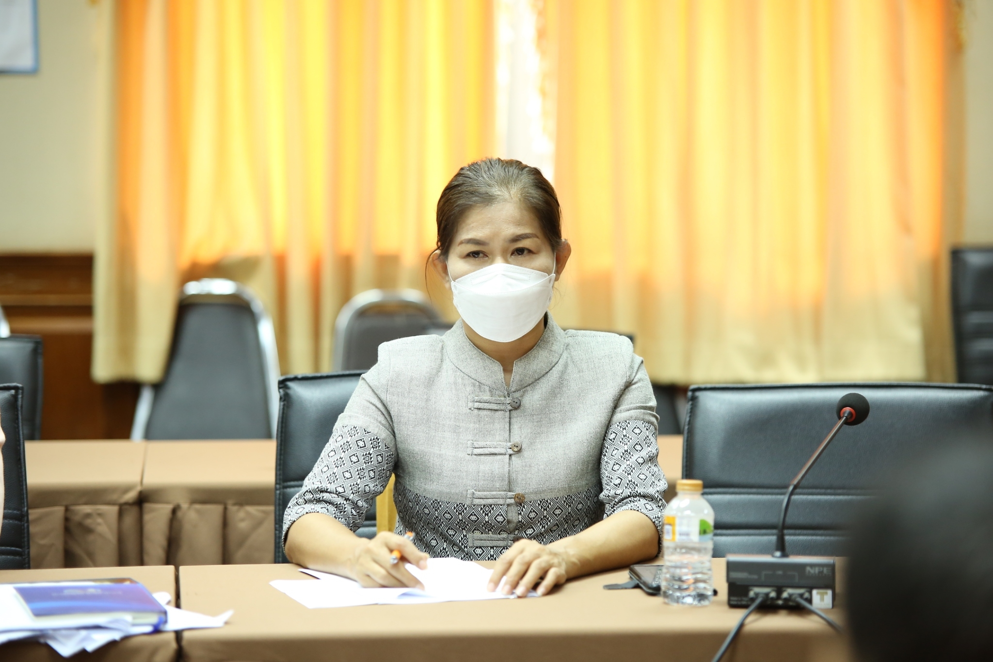 พช.สกลนคร : จัดประชุมเพื่อขับเคลื่อนงานนโยบายและแนวทางการพัฒนา กองทุนชุมชน ประจำปี 2565