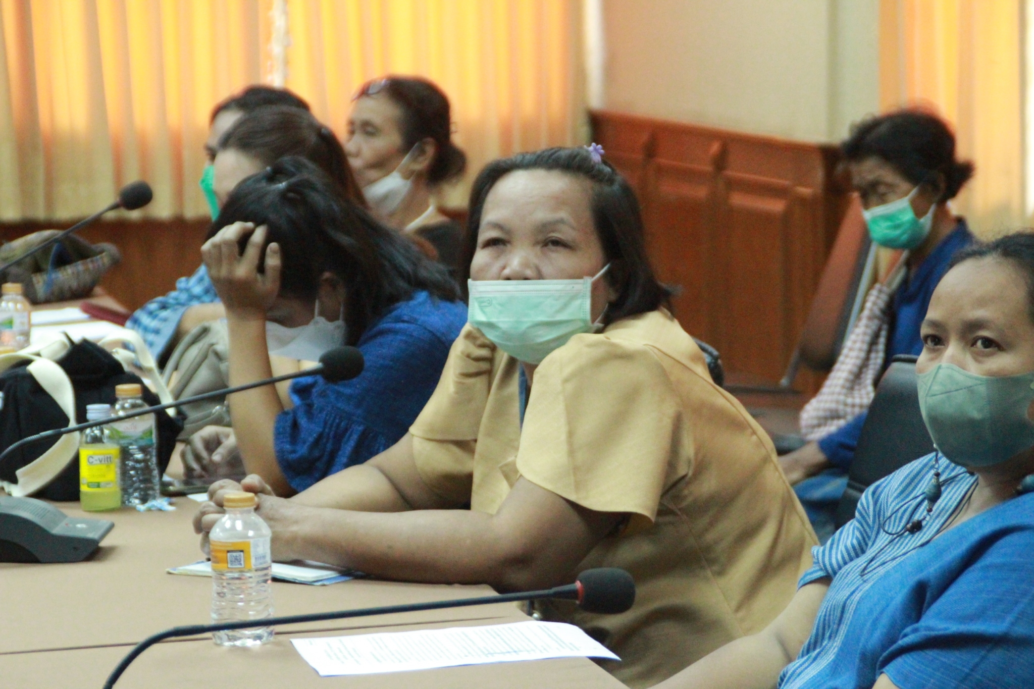 จังหวัดสกลนคร : เตรียมความพร้อมผู้ผลิต ผู้ประกอบการ OTOP เพื่อเข้าร่วมงาน “OTOP ศิลปาชีพ ประทีปไทย OTOP ก้าวไกลด้วยพระบารมี” ปี 2565