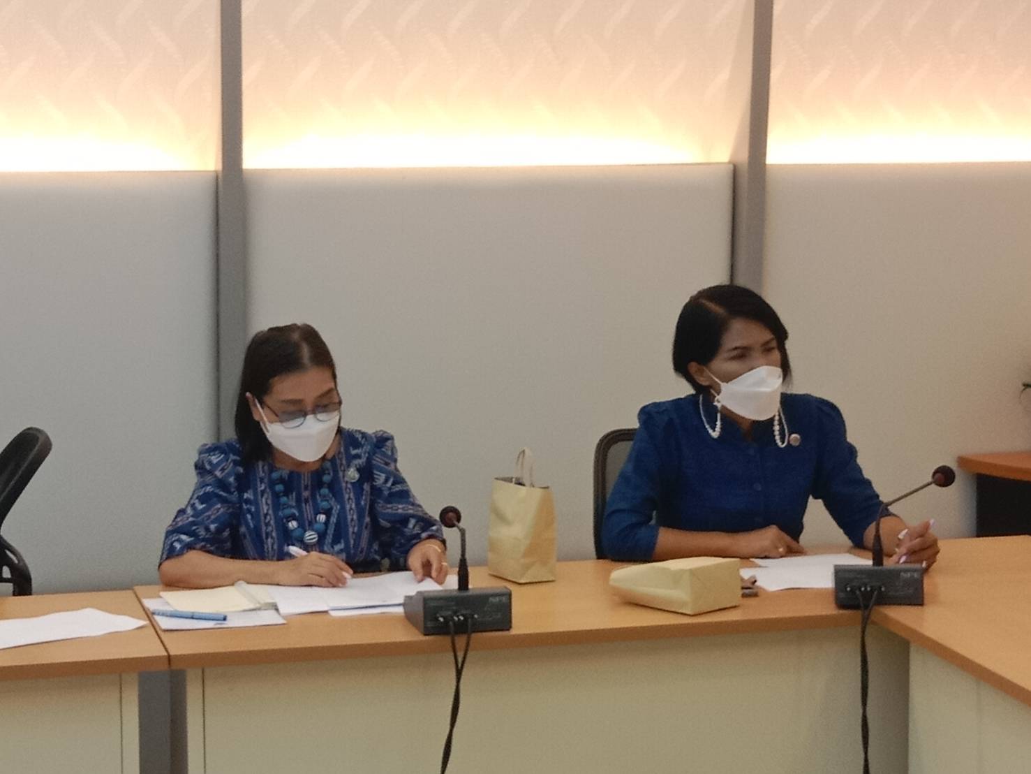 พช.สกลนคร : ร่วม”จิบกาแฟ  บอกเล่าเก้าสิบ” ครั้งที่ 4 เพื่อจัดทำแผนการประชาสัมพันธ์ จังหวัดสกลนคร ประจำปี 2565