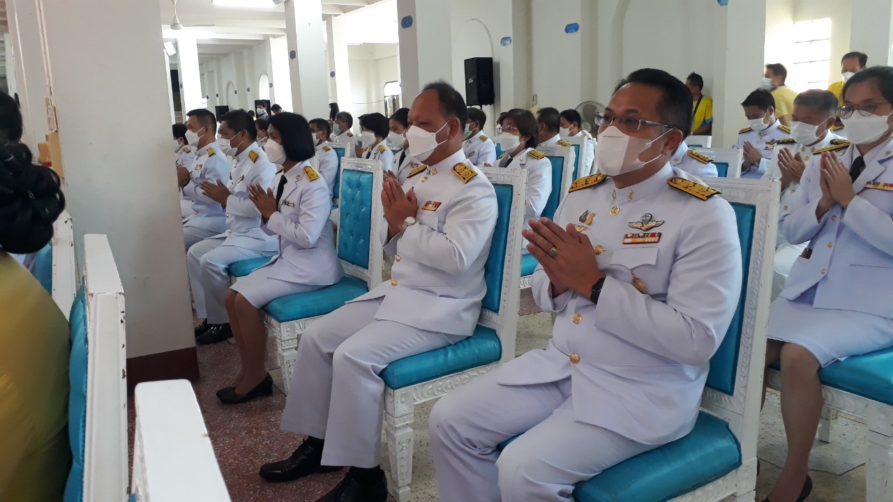 จังหวัดสกลนคร : จัดพิธีทำบุญตักบาตรเพื่อถวายเป็นพระราชกุศล เนื่องในโอกาสวันเฉลิมพระชนมพรรษาพระบาทสมเด็จพระวชิรเกล้าเจ้าอยู่หัว 28 กรกฎาคม 2565