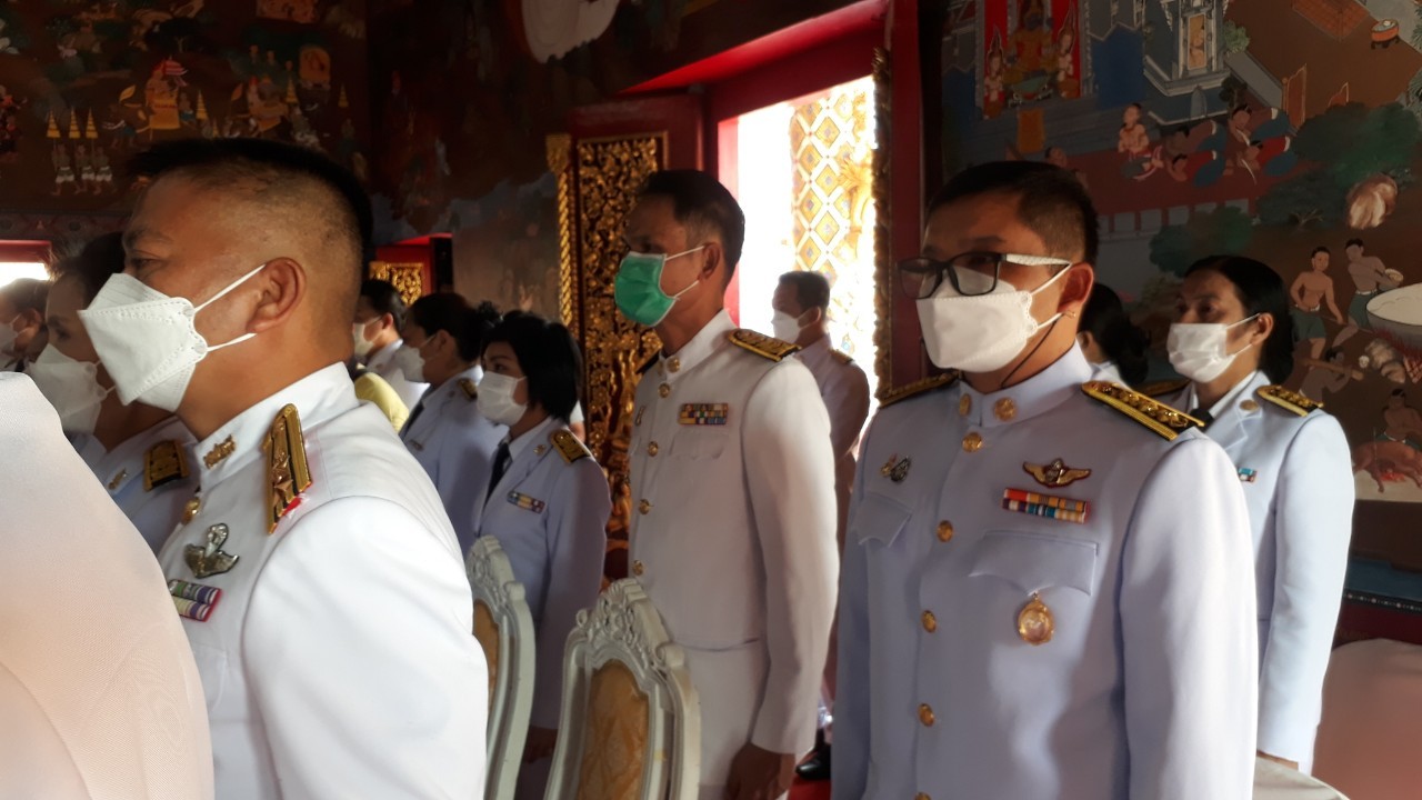 จังหวัดสกลนคร : จัดพิธีเจริญพระพุทธมนต์เฉลิมพระเกียรติพระบาทสมเด็จพระเจ้าอยู่หัว เนื่องในโอกาสวันเฉลิมพระชนมพรรษา 28 กรกฎาคม 2565 และเฉลิมพระเกียรติสมเด็จพระนางเจ้าสิริกิติ์ พระบรมราชินีนาถ พระบรมราชชนนีพันปีหลวง เนื่องในโอกาสมหามงคลเฉลิมพระชนมพรรษา 90 พรรษา 12 สิงหาคม 2565