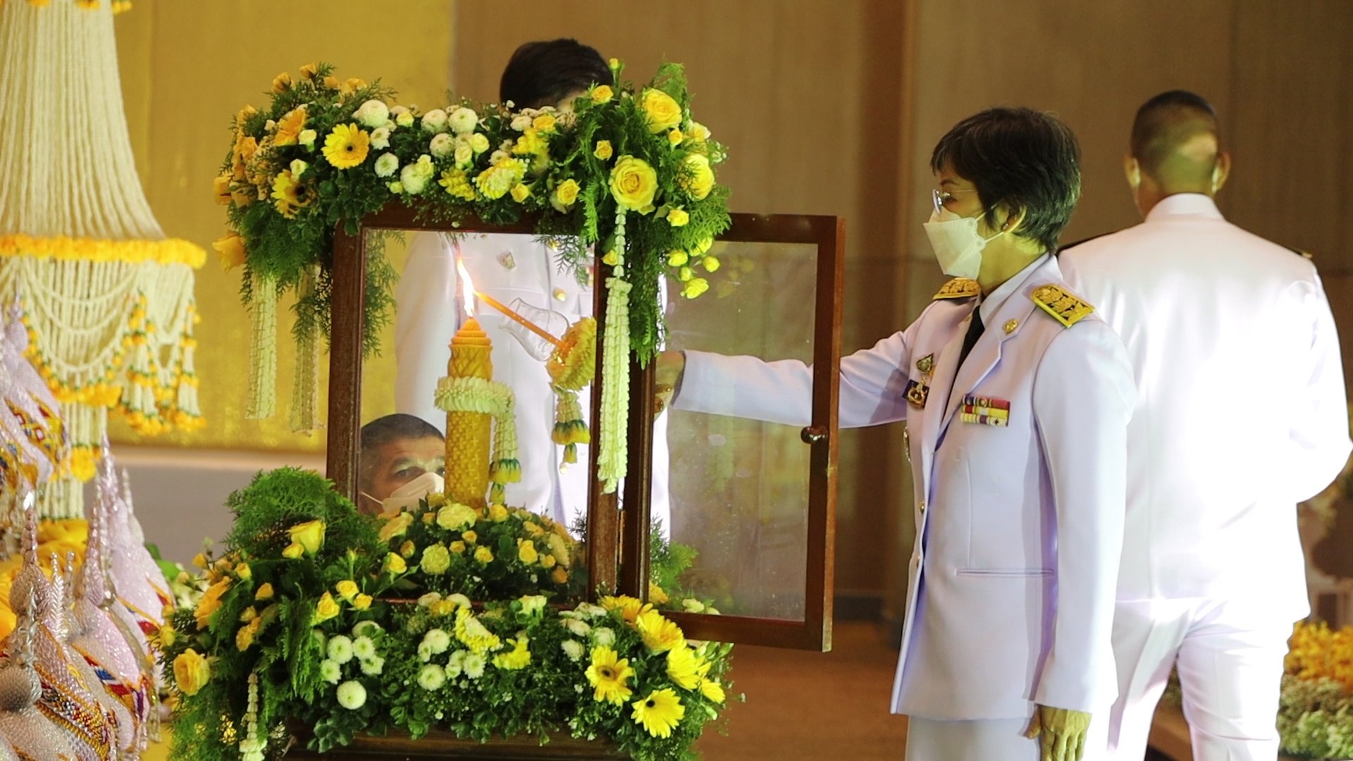 จังหวัดสกลนคร : จัดพิธีถวายสัตย์ปฏิญาณเพื่อเป็ข้าราชการ ที่ดีและพลังของแผ่นดิน ถวายเครื่องราชสักการะ และพีธีจุดเทียนชัยถวายพระพรชัยมงคล เนื่องในโอกาสวันเฉลิมพระชนมพรรษาพระบาทสมเด็จพระเจ้าอยู่หัว 28 กรกฎาคม 2565