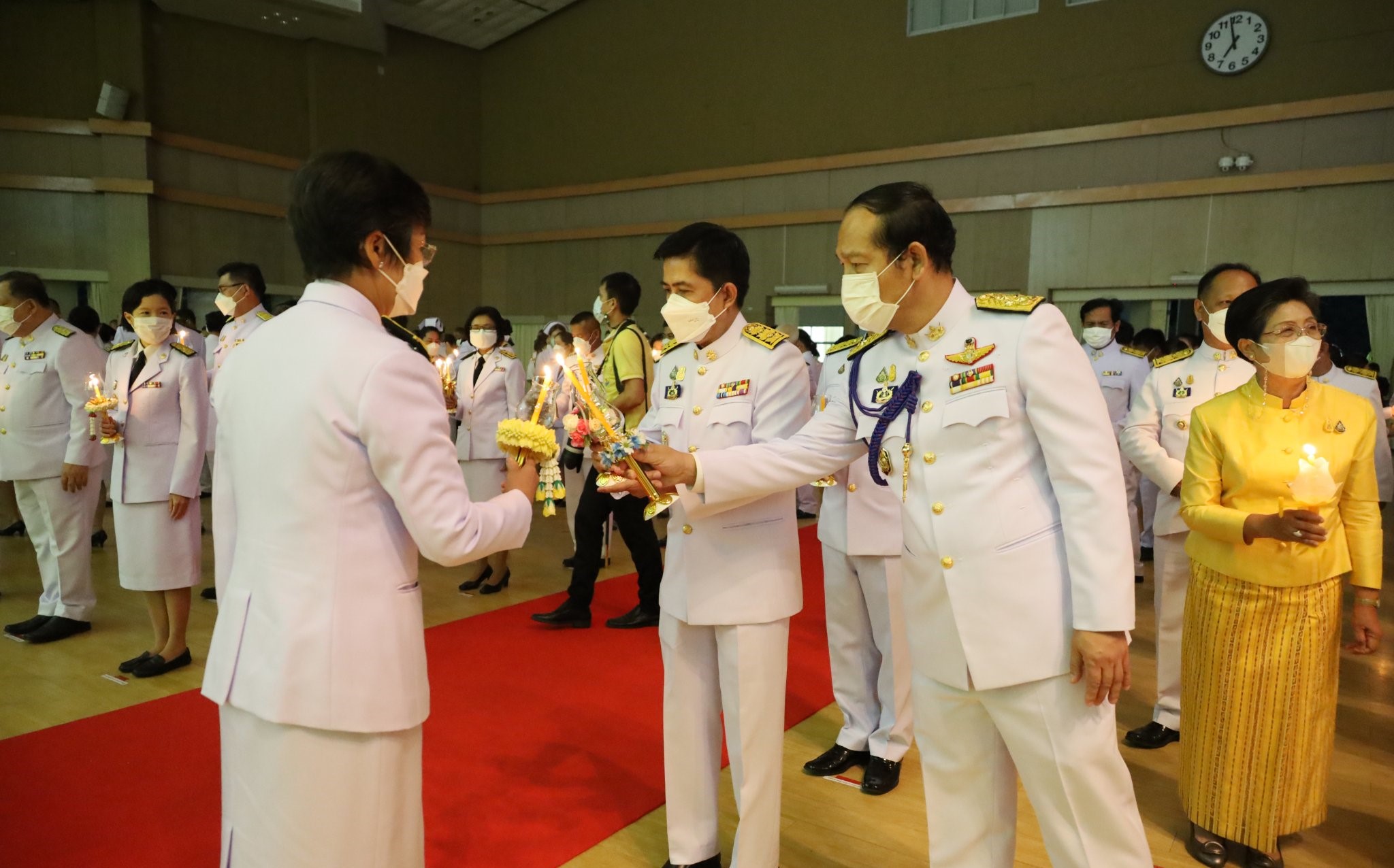 จังหวัดสกลนคร : จัดพิธีถวายสัตย์ปฏิญาณเพื่อเป็ข้าราชการ ที่ดีและพลังของแผ่นดิน ถวายเครื่องราชสักการะ และพีธีจุดเทียนชัยถวายพระพรชัยมงคล เนื่องในโอกาสวันเฉลิมพระชนมพรรษาพระบาทสมเด็จพระเจ้าอยู่หัว 28 กรกฎาคม 2565