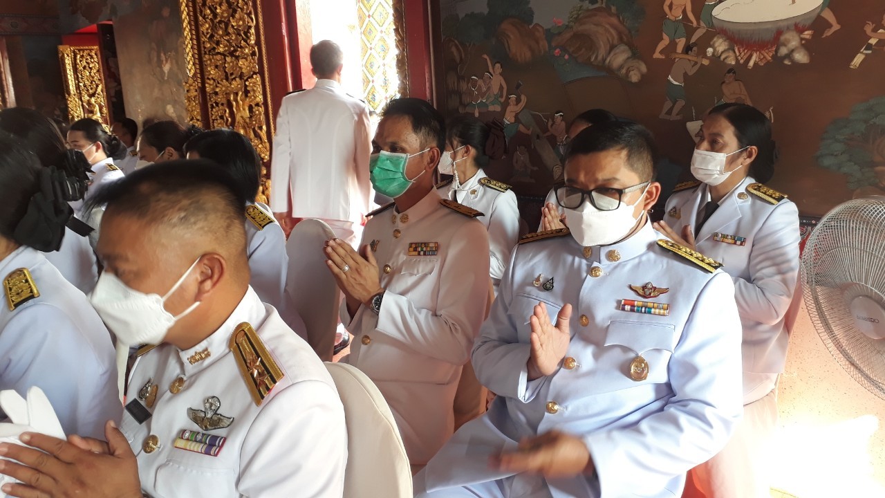 จังหวัดสกลนคร : จัดพิธีเจริญพระพุทธมนต์เฉลิมพระเกียรติพระบาทสมเด็จพระเจ้าอยู่หัว เนื่องในโอกาสวันเฉลิมพระชนมพรรษา 28 กรกฎาคม 2565 และเฉลิมพระเกียรติสมเด็จพระนางเจ้าสิริกิติ์ พระบรมราชินีนาถ พระบรมราชชนนีพันปีหลวง เนื่องในโอกาสมหามงคลเฉลิมพระชนมพรรษา 90 พรรษา 12 สิงหาคม 2565