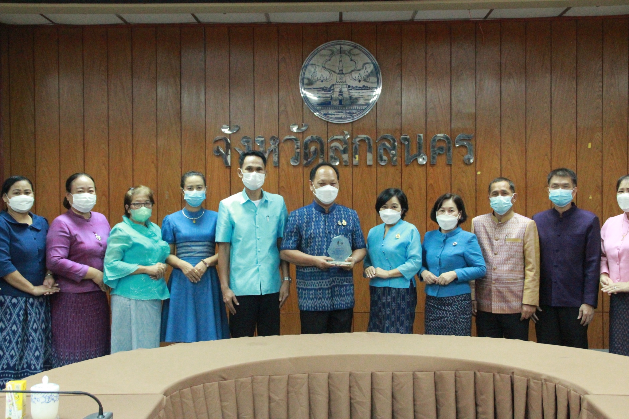 พช.สกลนคร : จัดประชุมผู้บริหารและนักวิชาการพัฒนาชุมชนจังหวัดสกลนคร  ประจำเดือนสิงหาคม 2565