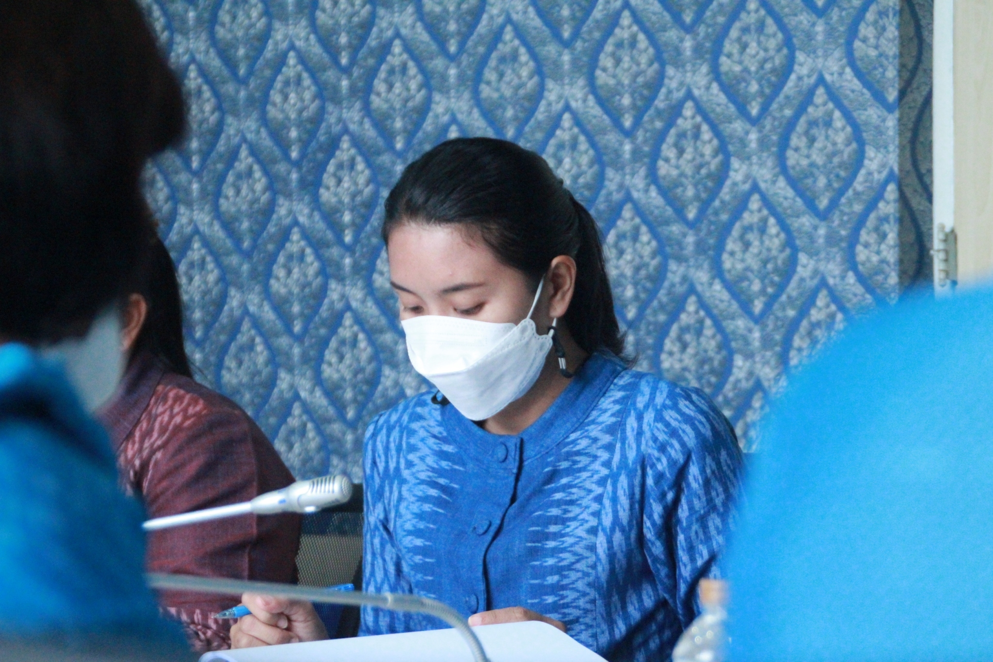 จังหวัดสกลนคร : ประชุมเตรียมความพร้อมเจ้าหน้าที่ ผู้ปฏิบัติงานสอบคัดเลือกบุคคลเพื่อแต่งตั้ง เป็นอาสาพัฒนา (อสพ.) รุ่นที่ 74 ของกรม การพัฒนาชุมชน  กระทรวงมหาดไทย