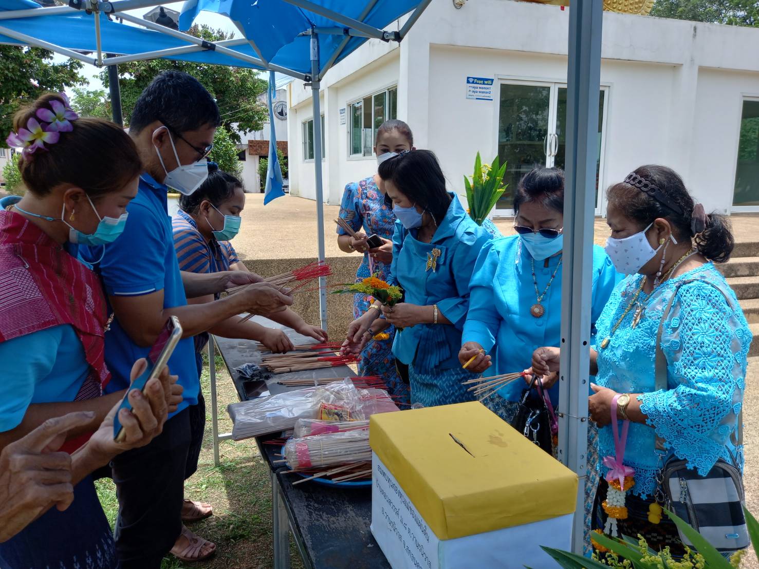 จังหวัดสกลนคร : ต้อนรับคณะศึกษาดูงานจากเทศบาลเมืองทุ่งสง จังหวัดนครศรีธรรมราช ฃึ่งเดินทางมาศึกษาดูงานกองทุนแม่ของแผ่นดินต้นแบบ  ปี 2565 ของจังหวัดสกลนคร