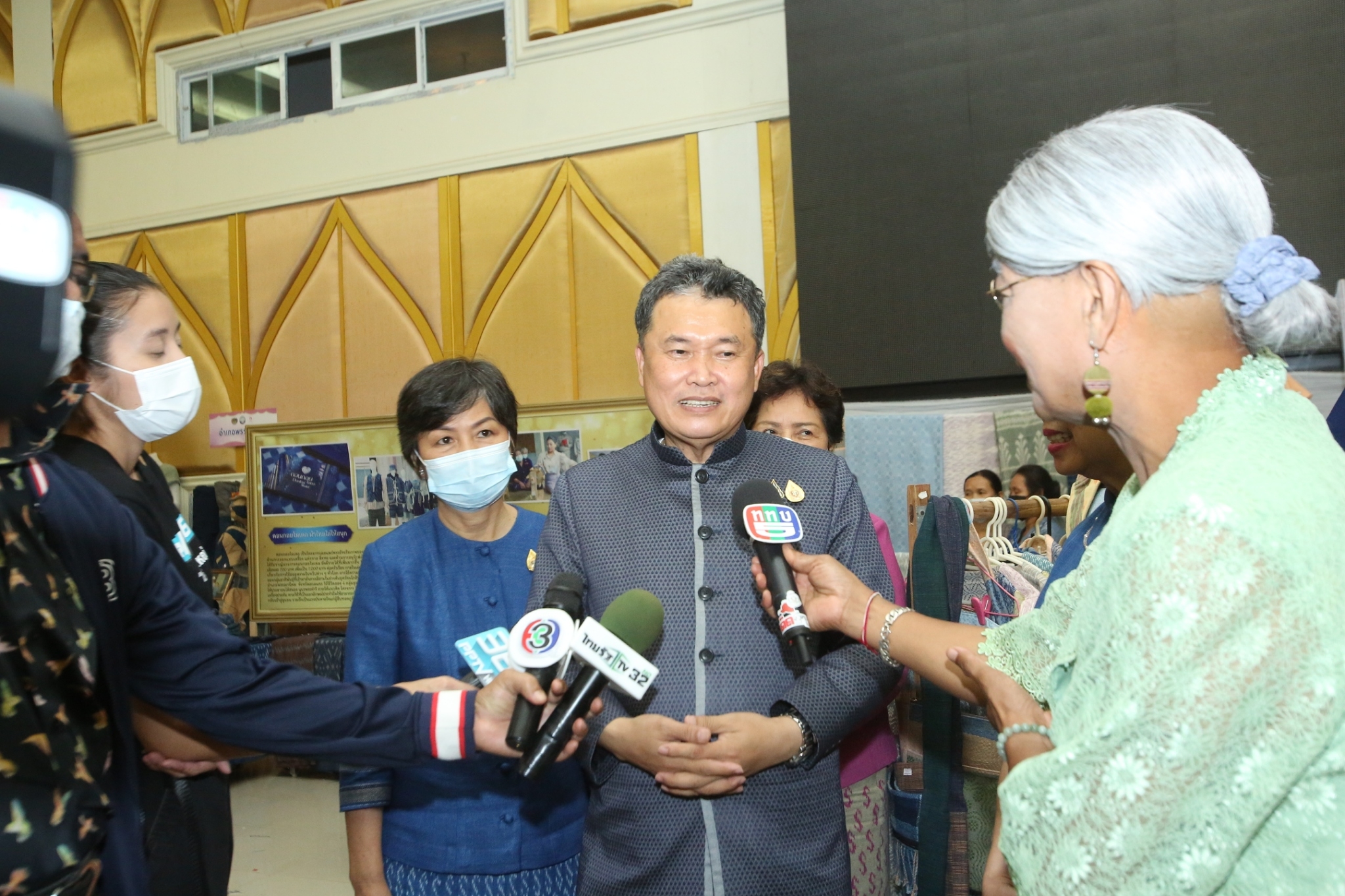 จังหวัดสกลนคร : จัดงาน “สานพลังสตรี ไทสกล เทิดไท้พระมารดาแห่งผ้าไทย”