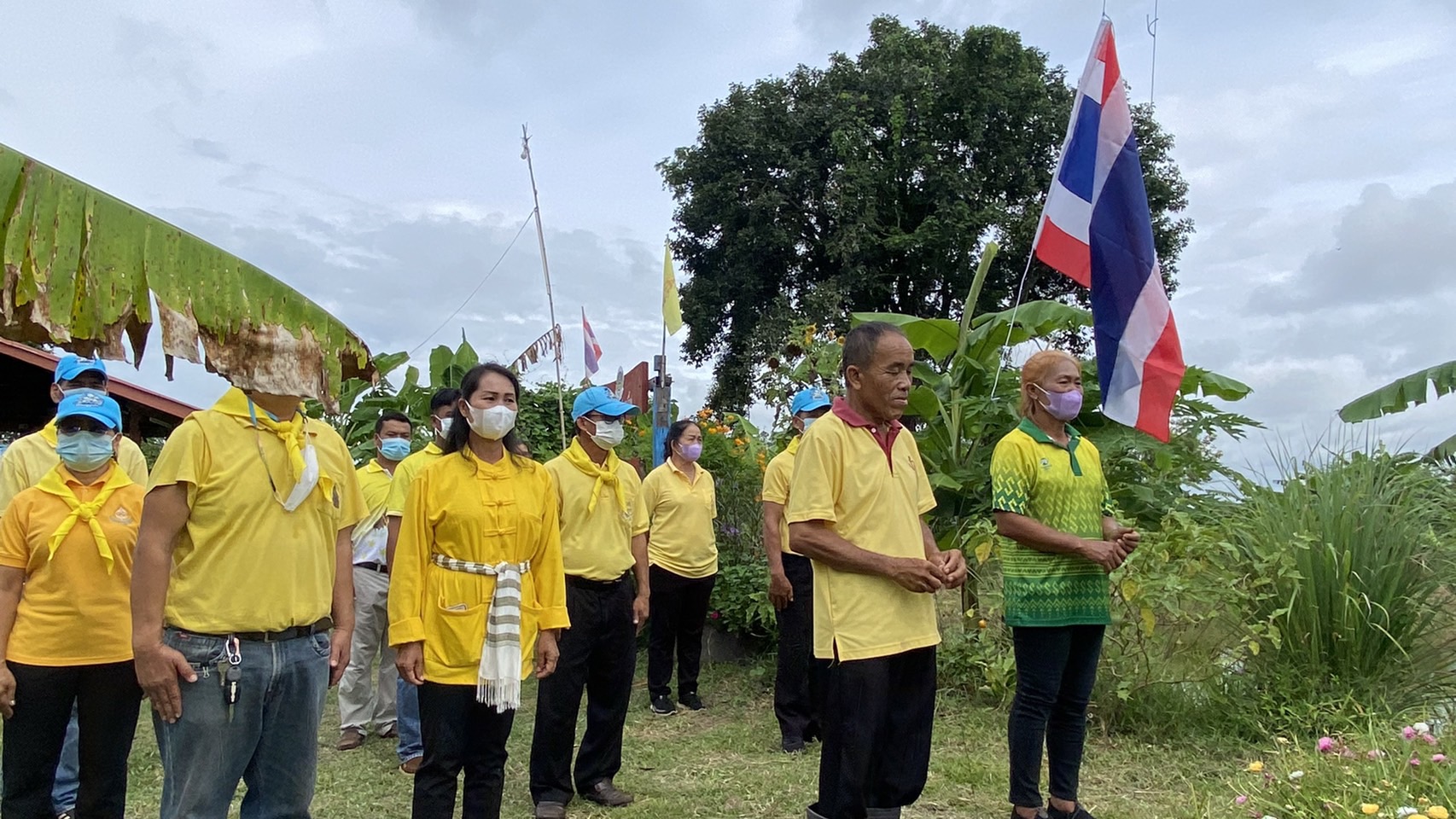 พัฒนาการจังหวัดสกลนคร : ร่วมเอามื้อสามัคคี ศูนย์ผู้นำจิตอาสาพัฒนาชุมชน ตามโครงการ 130 ปี กระทรวงมหาดไทย”ความสุขสร้างได้ ด้วยใจอาสา” อำเภอพังโคน จังหวัดสกลนคร