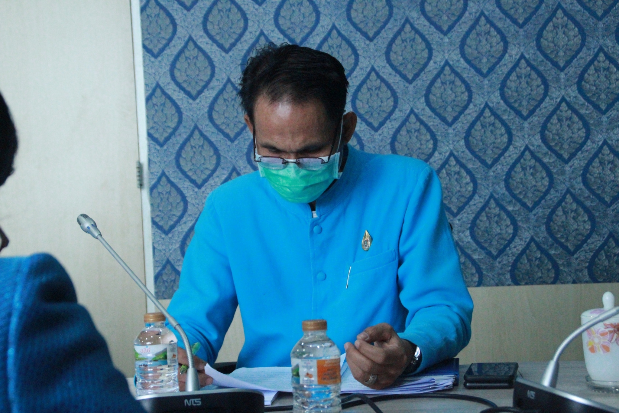 จังหวัดสกลนคร : ประชุมเตรียมความพร้อมเจ้าหน้าที่ ผู้ปฏิบัติงานสอบคัดเลือกบุคคลเพื่อแต่งตั้ง เป็นอาสาพัฒนา (อสพ.) รุ่นที่ 74 ของกรม การพัฒนาชุมชน  กระทรวงมหาดไทย