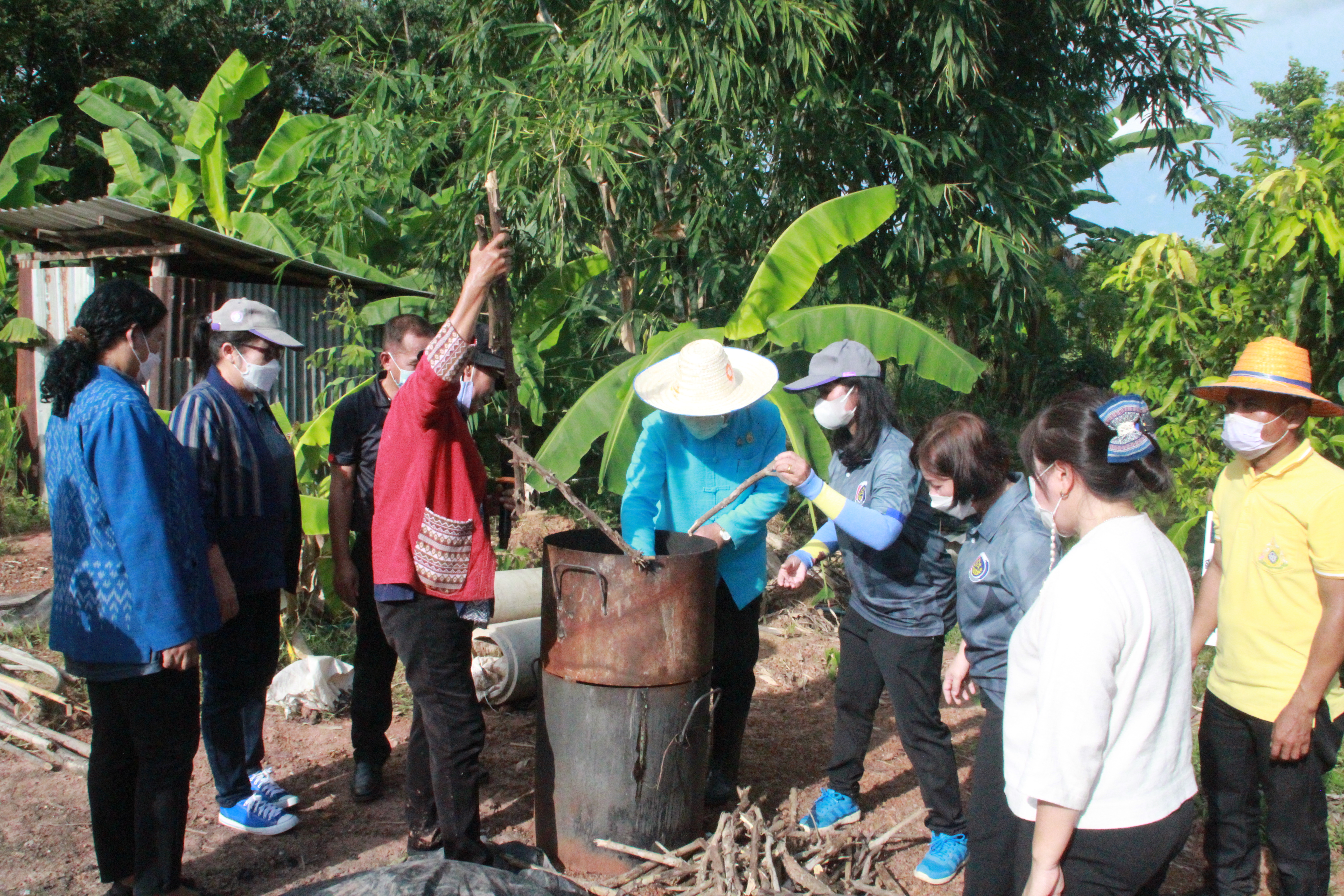 จังหวัดสกลนคร : ขับเคลื่อนโครงการส่งเสริมความสัมพันธ์ สอ.พช. ประจำปี 2565