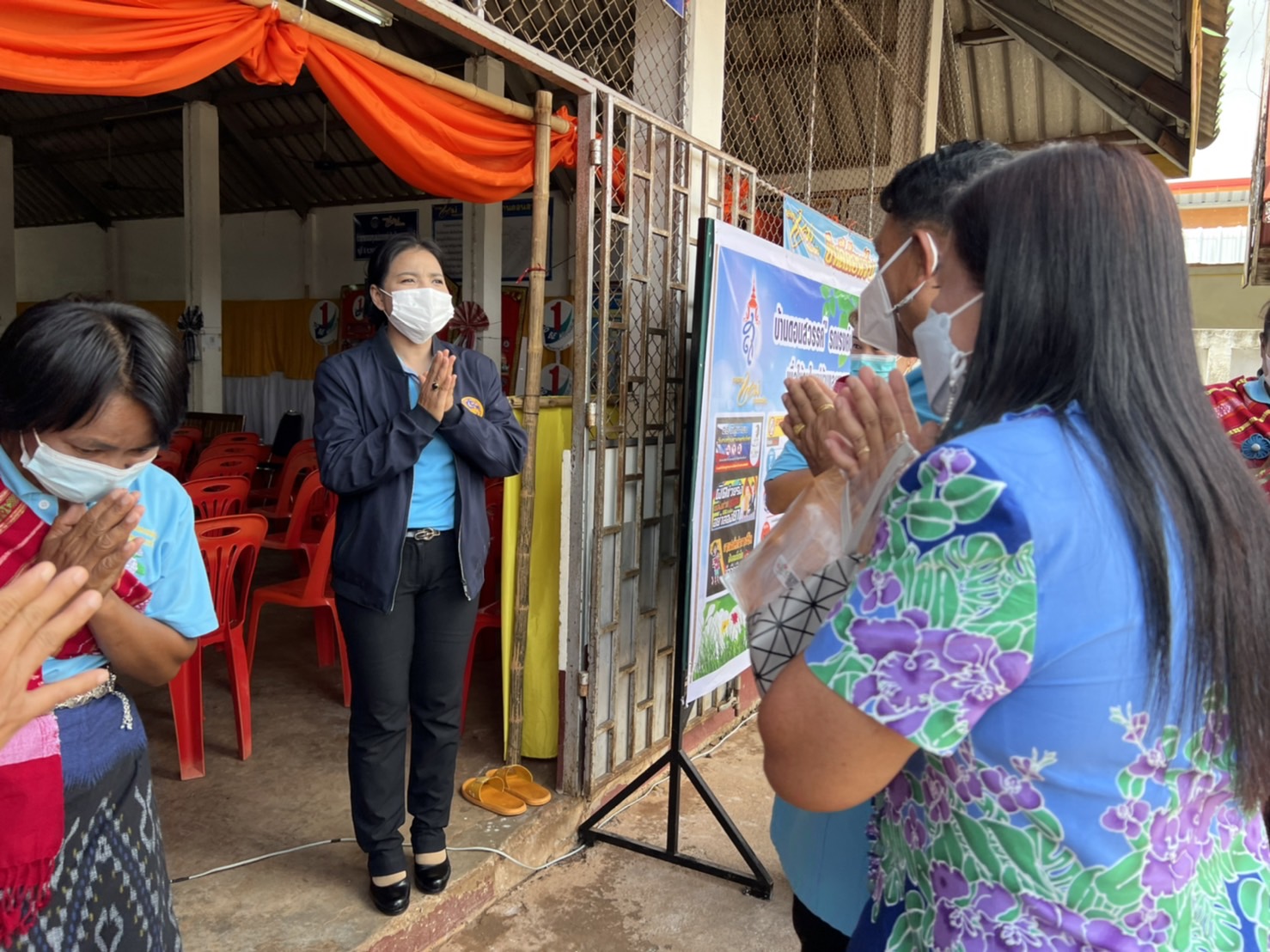 จังหวัดสกลนคร : ต้อนรับคณะศึกษาดูงานจากเทศบาลเมืองทุ่งสง จังหวัดนครศรีธรรมราช ฃึ่งเดินทางมาศึกษาดูงานกองทุนแม่ของแผ่นดินต้นแบบ  ปี 2565 ของจังหวัดสกลนคร