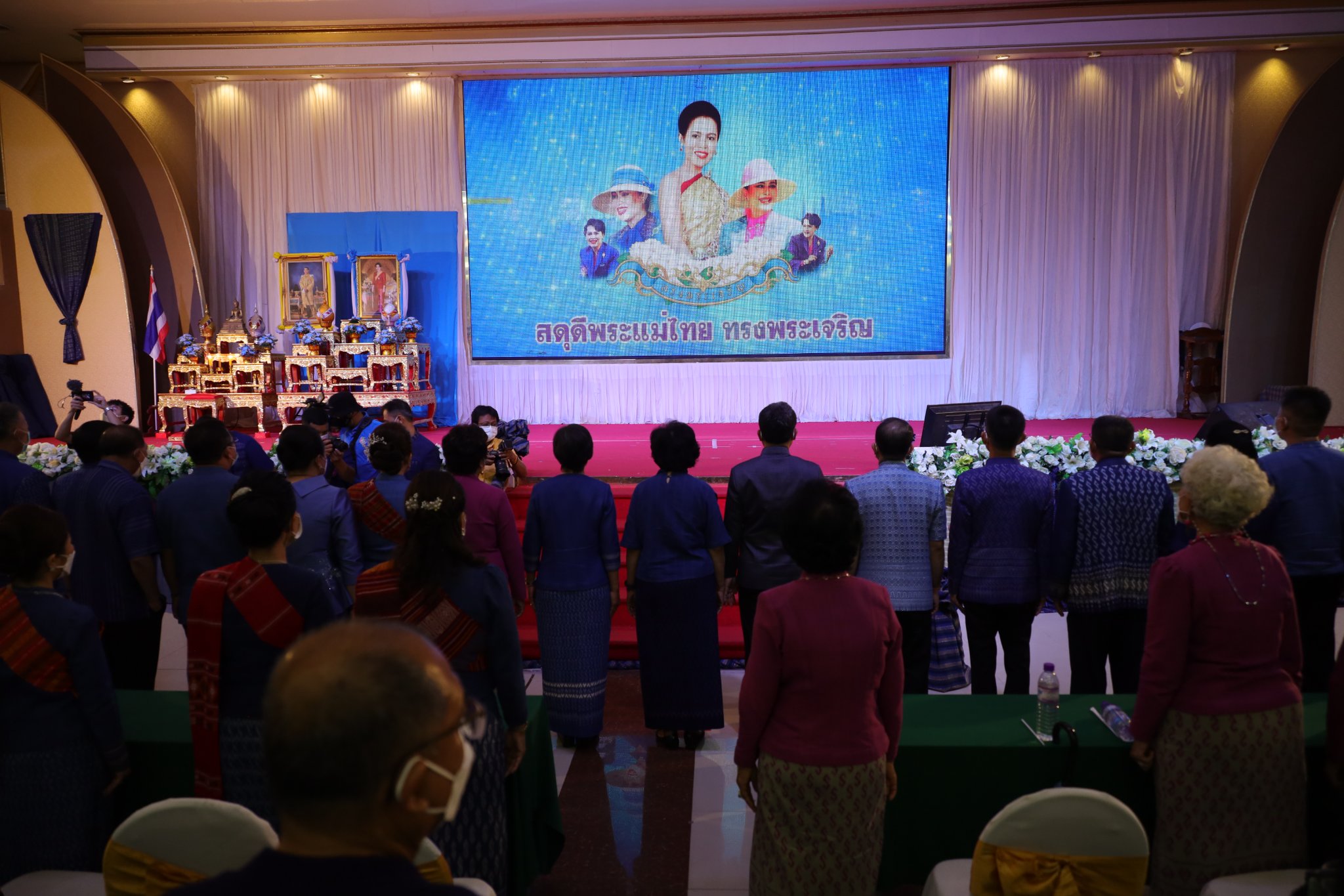 จังหวัดสกลนคร : จัดงาน “สานพลังสตรี ไทสกล เทิดไท้พระมารดาแห่งผ้าไทย”