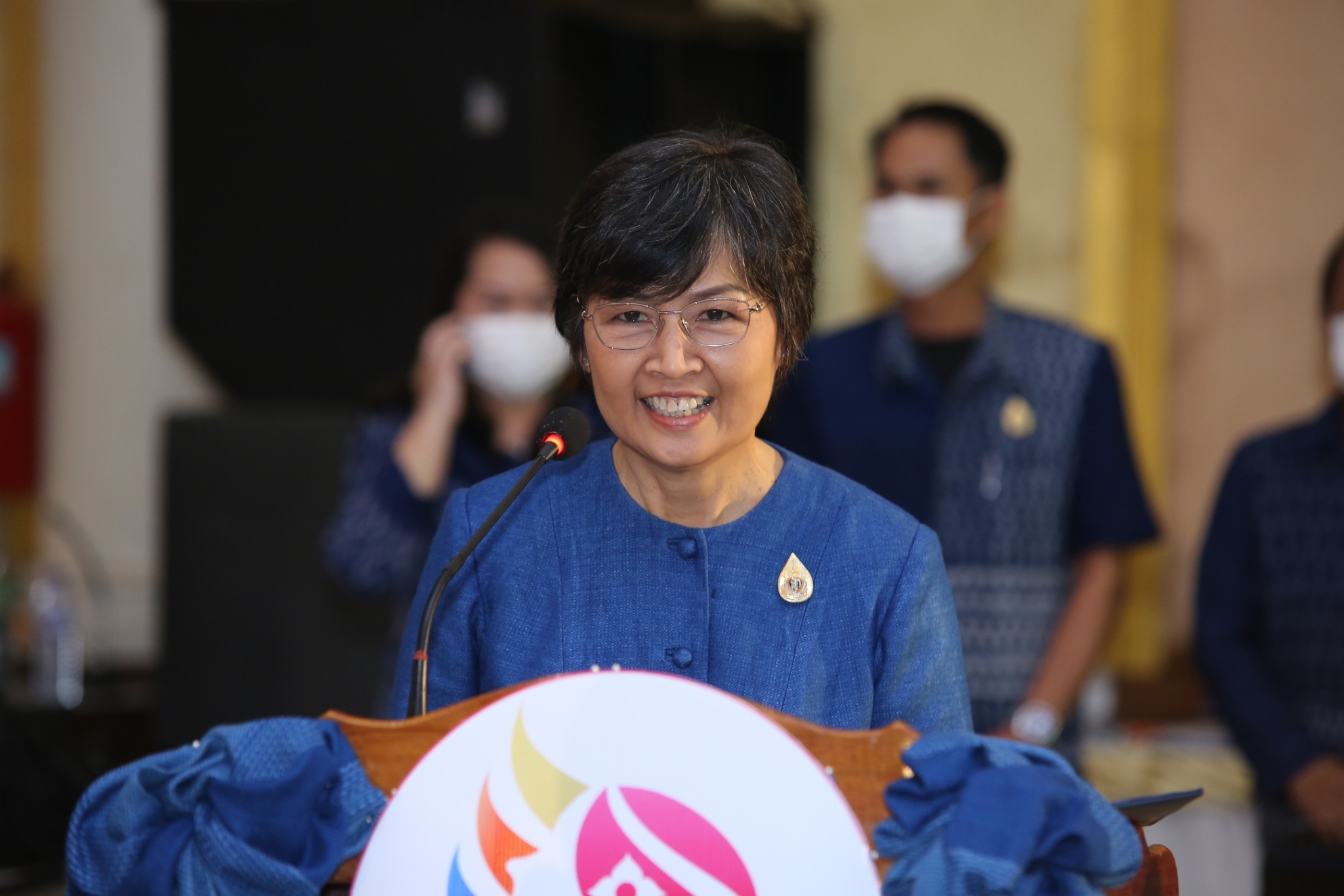 จังหวัดสกลนคร : จัดงาน “สานพลังสตรี ไทสกล เทิดไท้พระมารดาแห่งผ้าไทย”