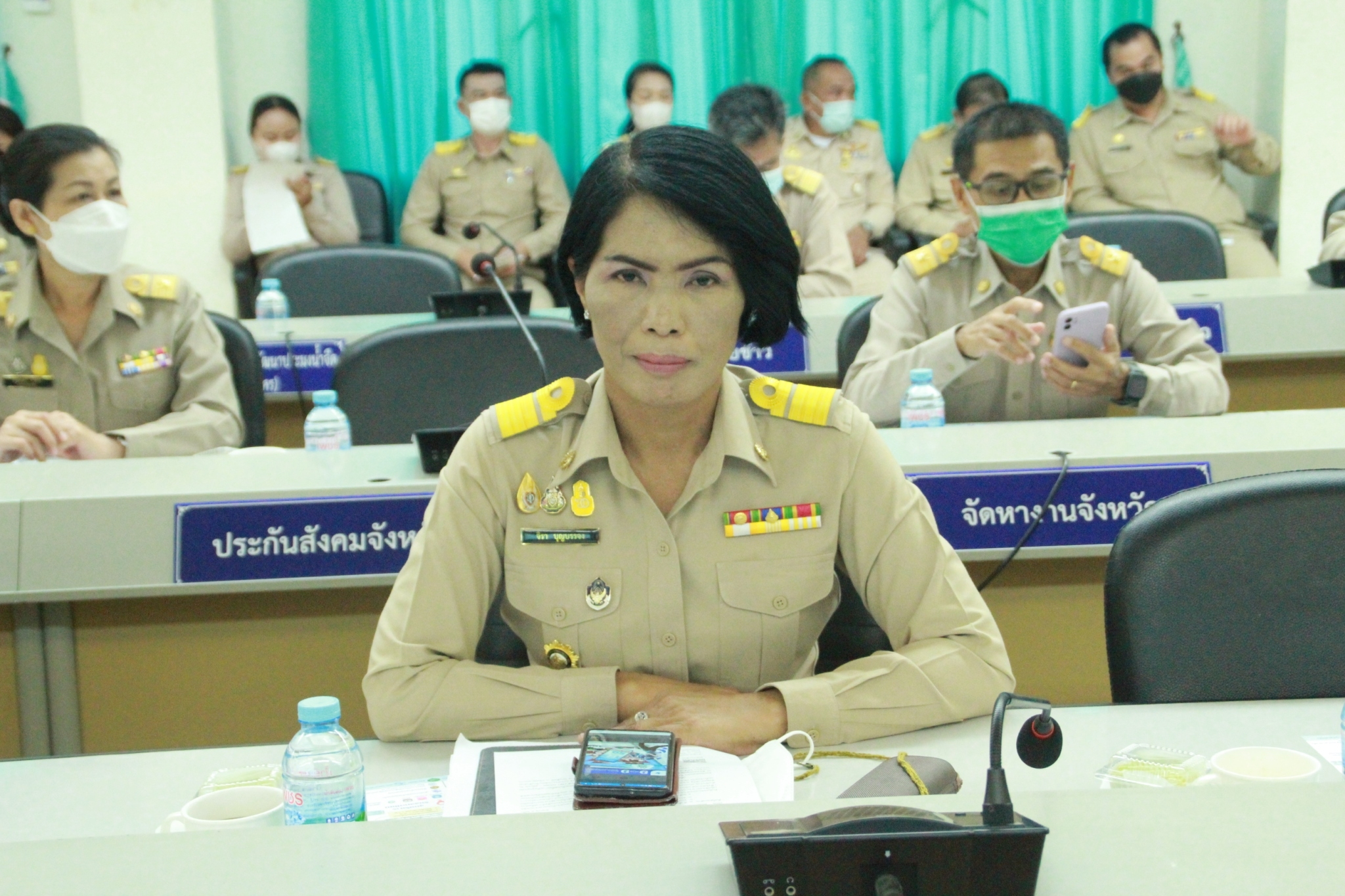 พช.สกลนคร : รับมอบโล่รางวัลหน่วยงาน องค์กร ส่งเสริมสนับสนุนการใช้และแต่งกายด้วยผ้าไทย ดีเด่นจังหวัดสกลนคร  ปีงบประมาณ พ.ศ. 2565 กิจกรรม “ภูษาศิลป์ จากท้องถิ่นสู่สากล” จังหวัดสกลนคร