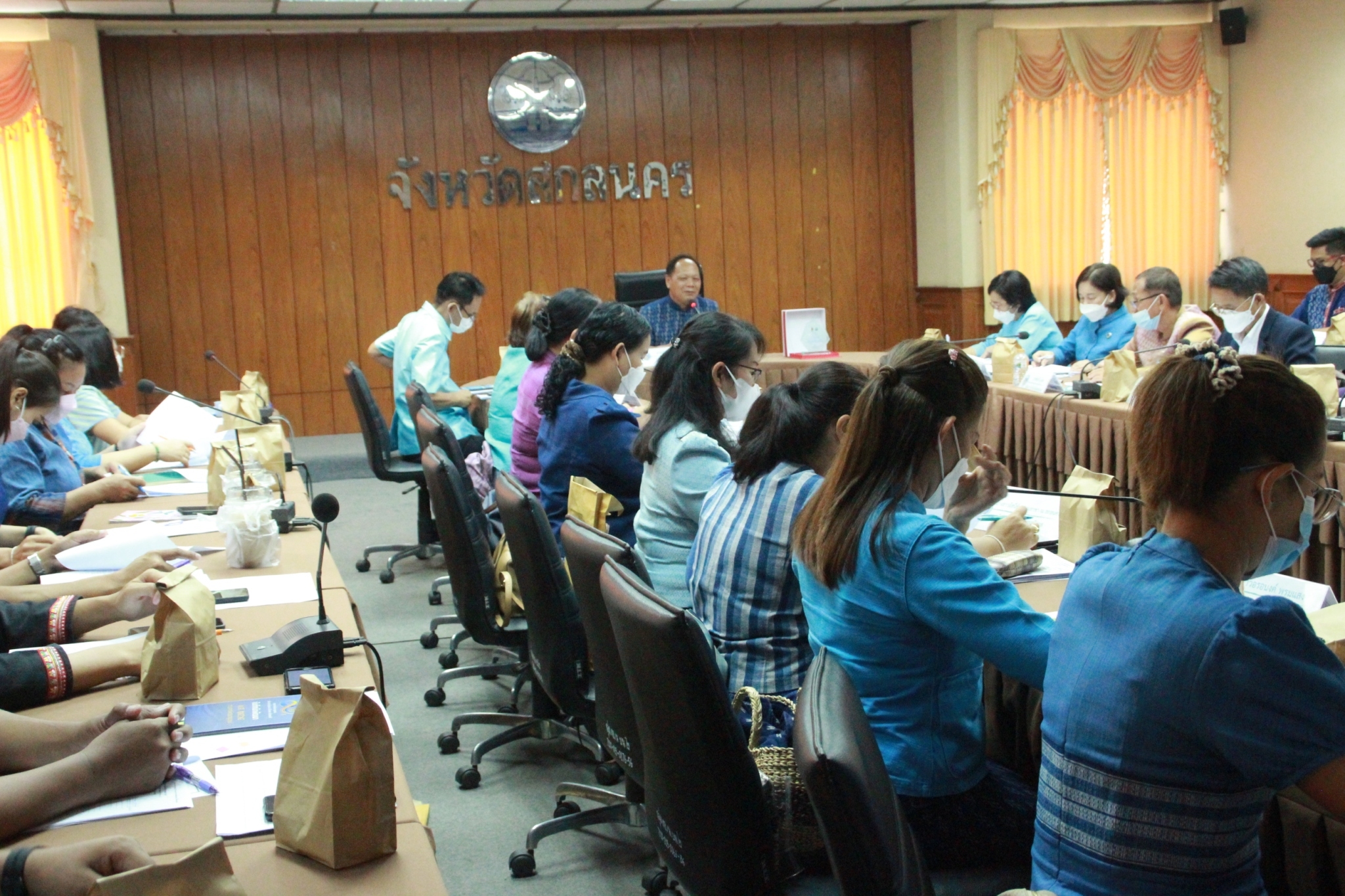 พช.สกลนคร : จัดประชุมผู้บริหารและนักวิชาการพัฒนาชุมชนจังหวัดสกลนคร  ประจำเดือนสิงหาคม 2565