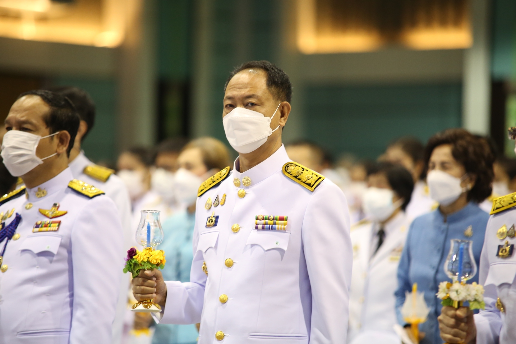 จังหวัดสกลนคร : จัดพิธีถวายเครื่องราชสักการะ วางพานพุ่มและพิธีจุดเทียนถวายพระพรชัยมงคล สมเด็จพระนางเจ้าสิริกิติ์ พระบรมราชินีนาถ พระบรมราชชนนีพันปีหลวง เนื่องในโอกาสมหามงคลเฉลิมพระชนมพรรษา 90 พรรษา 12 สิงหาคม 2565