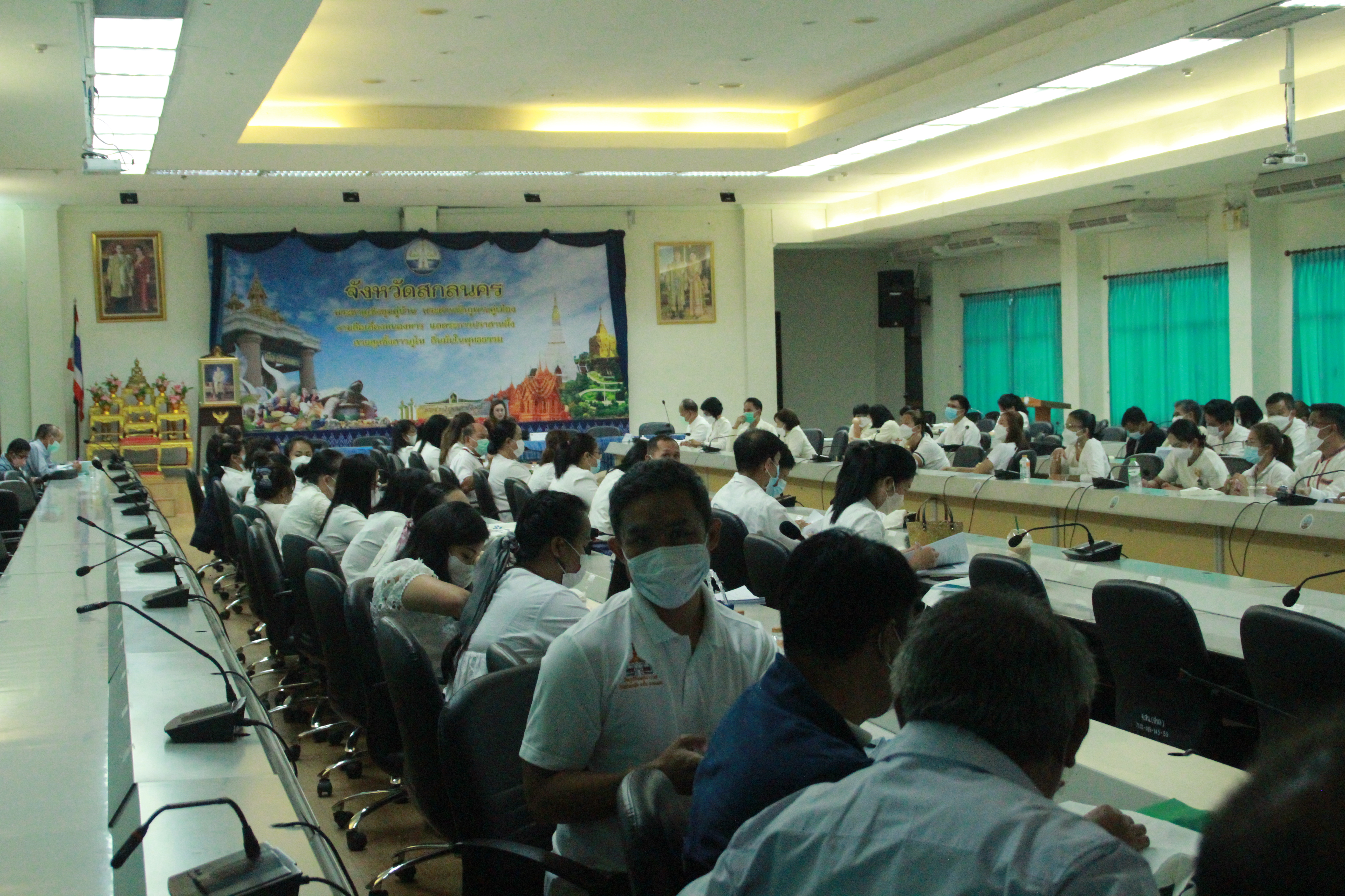พช.สกลนคร : เสริมสร้างความรู้ความเข้าใจในการปฏิบัติงานแก่เจ้าหน้าที่พัฒนาชุมชนทั้งจังหวัด ให้มีความโปร่งใสปราศจากการทุจริตประพฤติมิชอบ ตามโครงการส่งเสริมการมีส่วนร่วมภาคประชาชนฯ