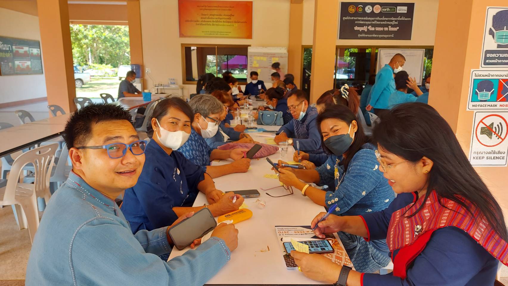 จังหวัดสกลนคร : ร่วมประชุมเชิงปฏิบัติการตรวจติดตามผลการดำเนินงานของหน่วยรับตรวจ รายไตรมาส ครั้งที่ 4/2565