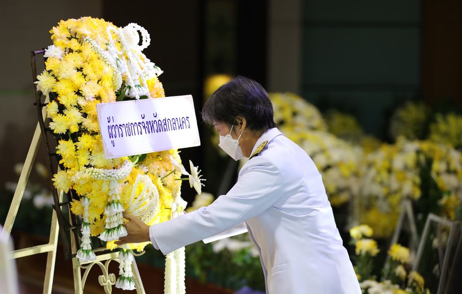 จังหวัดสกลนคร : จัดกิจกรรมน้อมรำลึกในพระมหากรุณาธิคุณ เนื่องในวันคล้ายวันสวรรคต พระบาทสมเด็จพระบรมชนกาธิเบศร มหาภูมิพลอดุลยเดชมหาราช บรมนาถบพิตร 13 ตุลาคม 2565