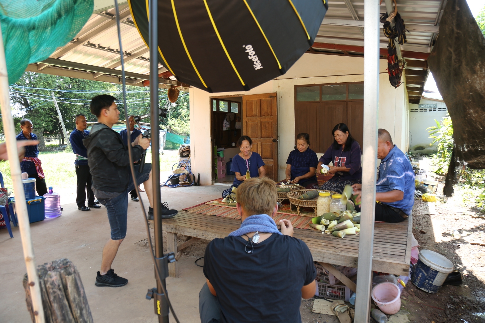 พัฒนาการจังหวัดสกลนคร : สนับสนุนการถ่ายทำวีดิทัศน์ผลสำเร็จโครงการ 9 ; 10 ปฏิบัติบูชา “สืบสาน รักษา ต่อยอด” เพื่อพัฒนาชุมชน ประจำปี 2565