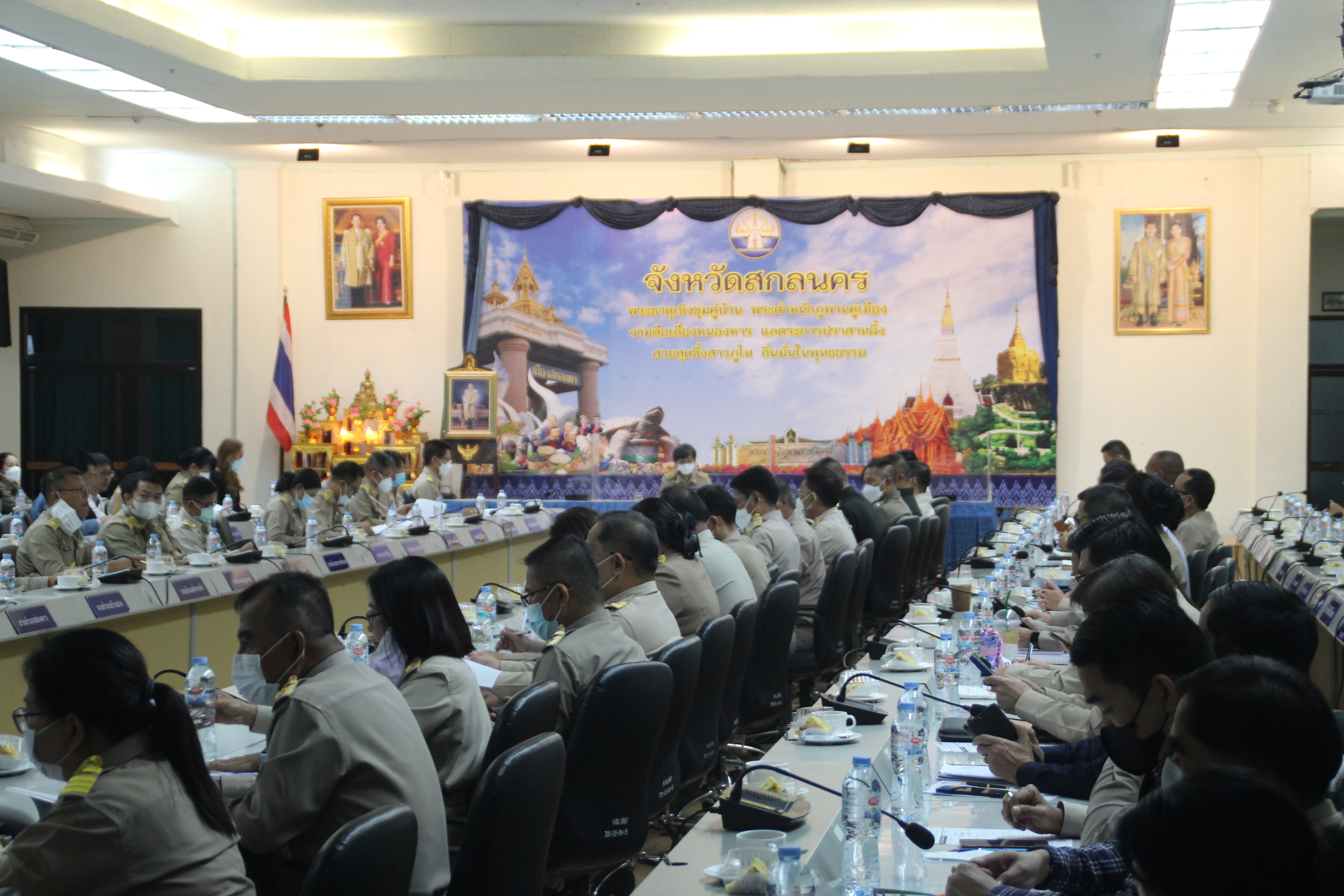 จังหวัดสกลนคร : ขับเคลื่อนโครงการ 9 ; 10 ปฏิบัติบูชา “สืบสาน รักษา ต่อยอด” เพื่อพัฒนาชุมชน ประจำปี 2565