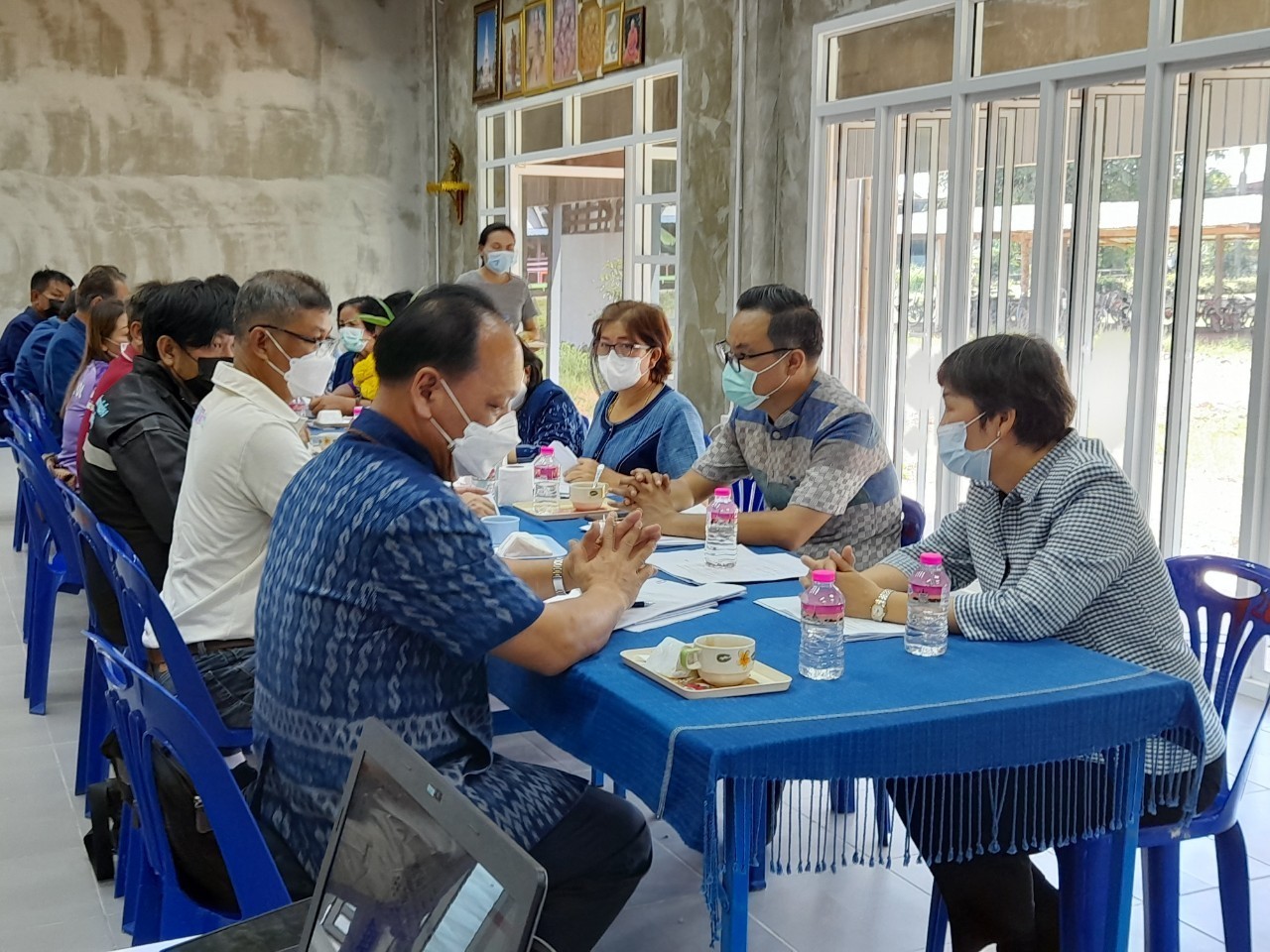 ผู้ว่าราชการจังหวัดสกลนคร : ติดตามการดำเนินงานโครงการเพิ่มศักยภาพศูนย์เรียนรู้ผ้าย้อมคราม บ้านดอนกอย “วิชชาลัยดอนกอย วิถีแห่งการพัฒนาที่ยั่งยืน”