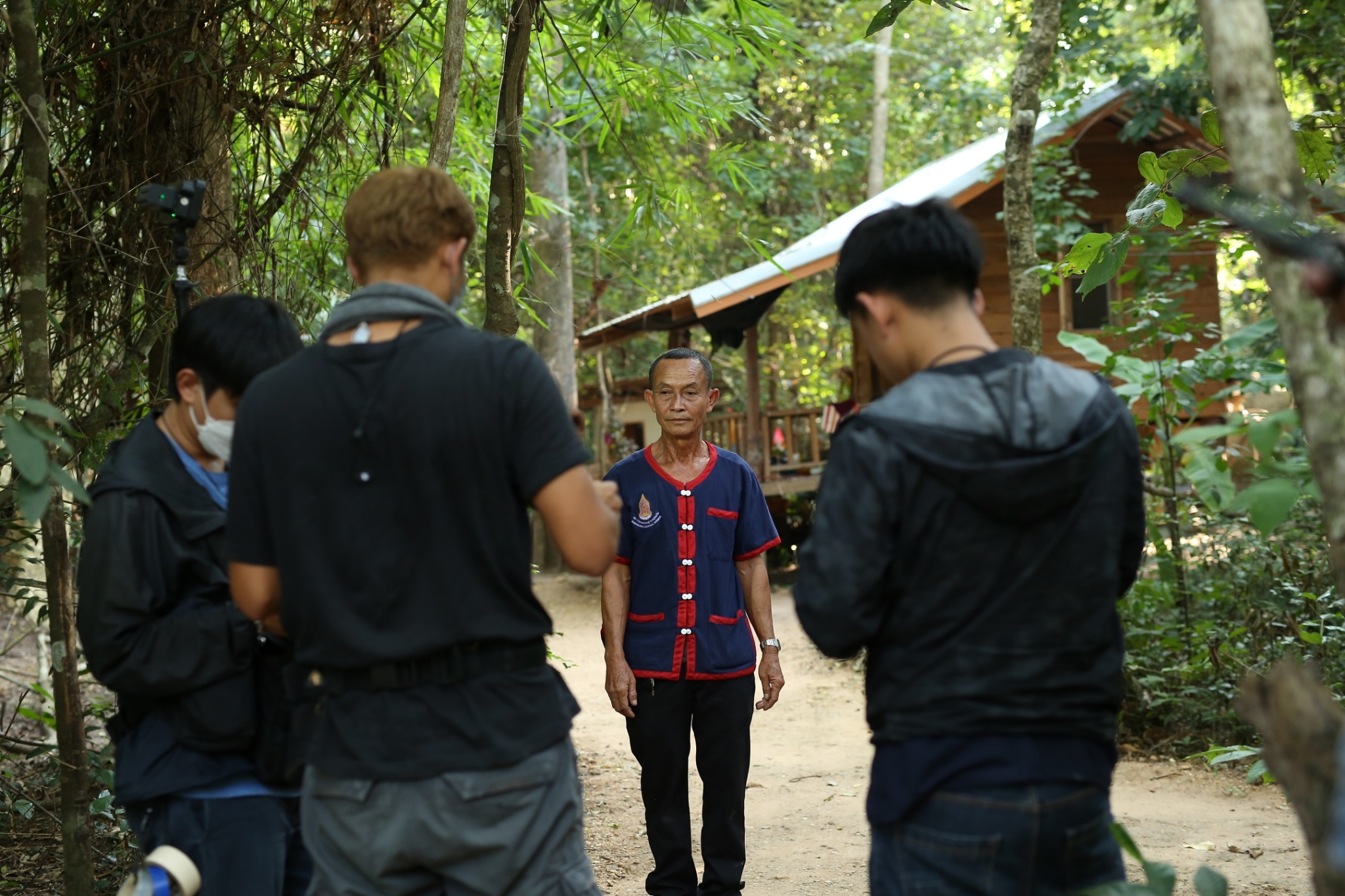 พัฒนาการจังหวัดสกลนคร : สนับสนุนการถ่ายทำวีดิทัศน์ผลสำเร็จโครงการ 9 ; 10 ปฏิบัติบูชา “สืบสาน รักษา ต่อยอด” เพื่อพัฒนาชุมชน ประจำปี 2565