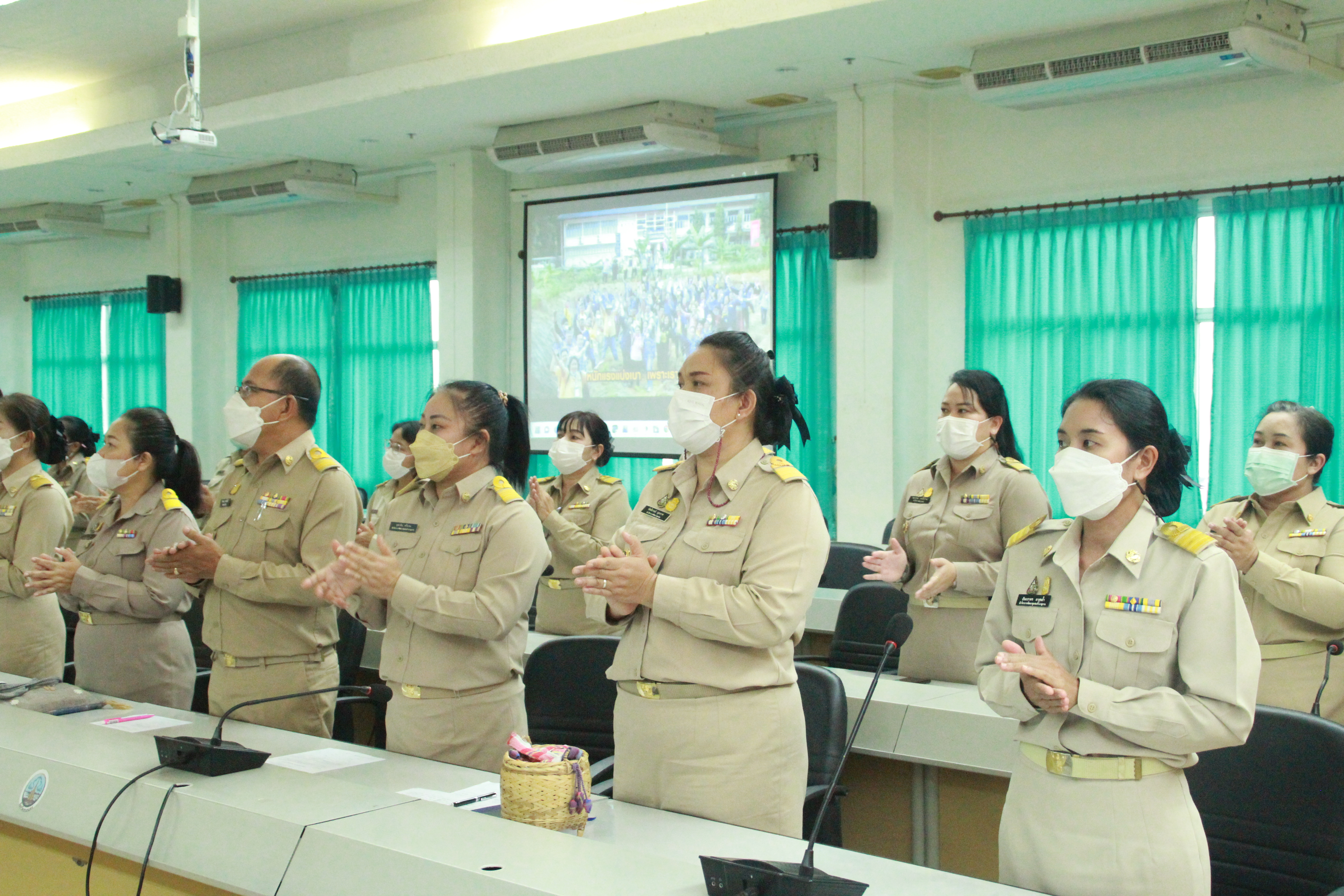 พช.สกลนคร : จัดกิจกรรมวันคล้ายวันก่อตั้งกรมการพัฒนาชุมชน ครบรอบ 60 ปี