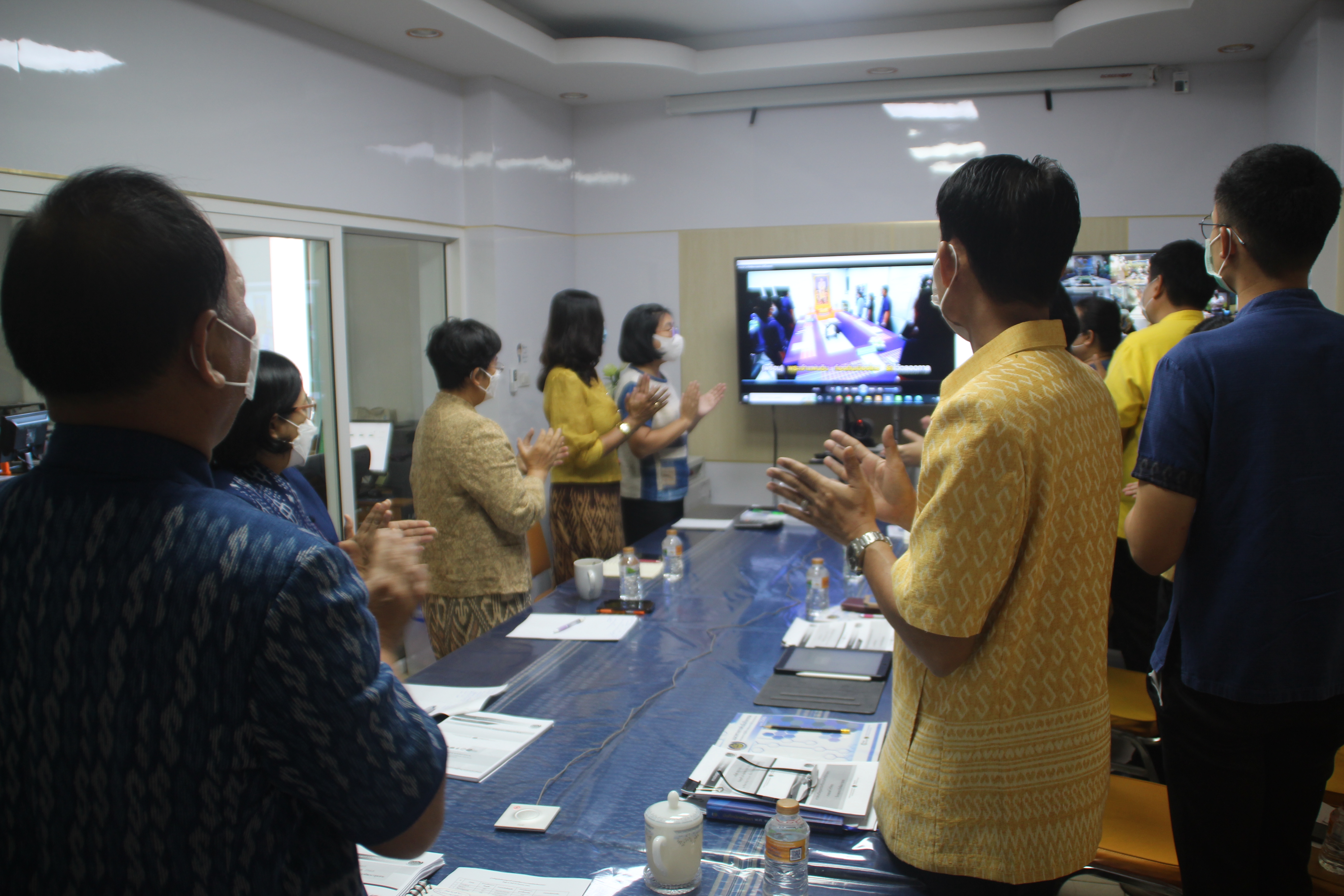 พช.สกลนคร : ร่วมประชุมกรมการพัฒนาชุมชน กระทรวงมหาดไทย ครั้งที่ 10/2565 ผ่านระบบ Conference