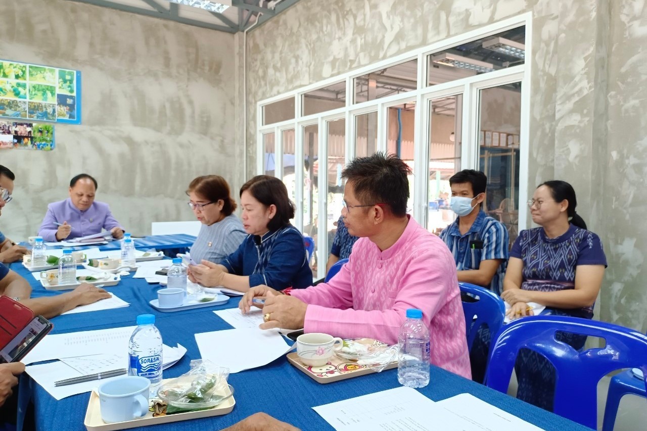 พช.สกลนคร : เร่งติดตามความก้าวหน้าการพัฒนาศูนย์เรียนรู้ผ้าย้อมคราม “วิชชาลัยดอนกอย วิถีแห่งการพัฒนาที่ยั่งยืน”