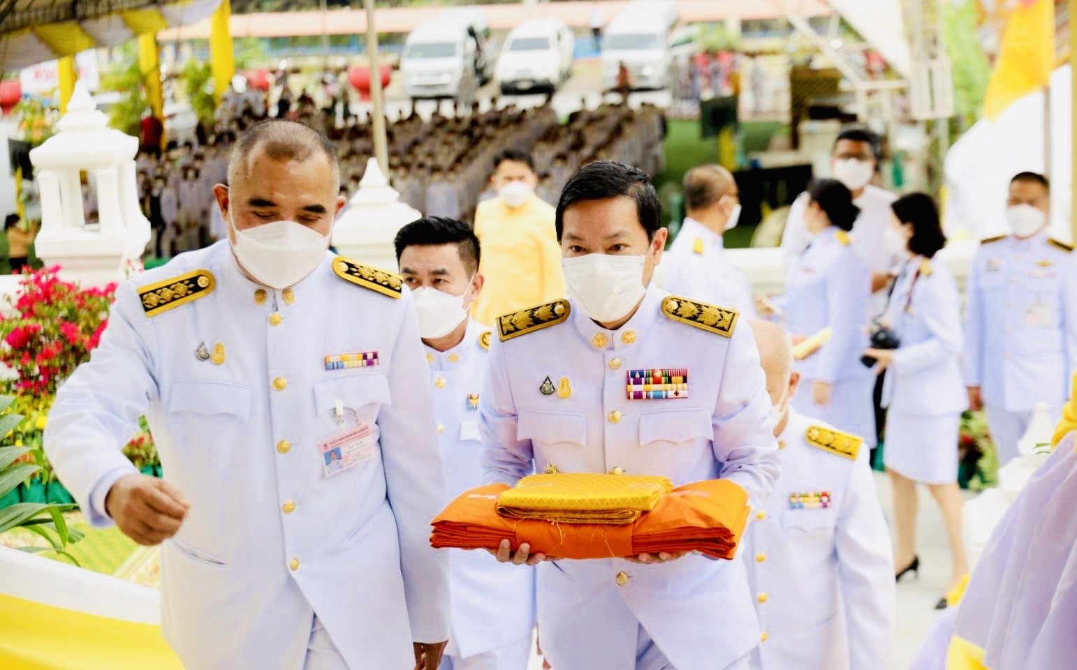 พช. สกลนคร : ร่วมพิธีถวายผ้าพระกฐินพระราชทาน กรมการพัฒนาชุมชน กระทรวงมหาดไทย ประจำปี 2565