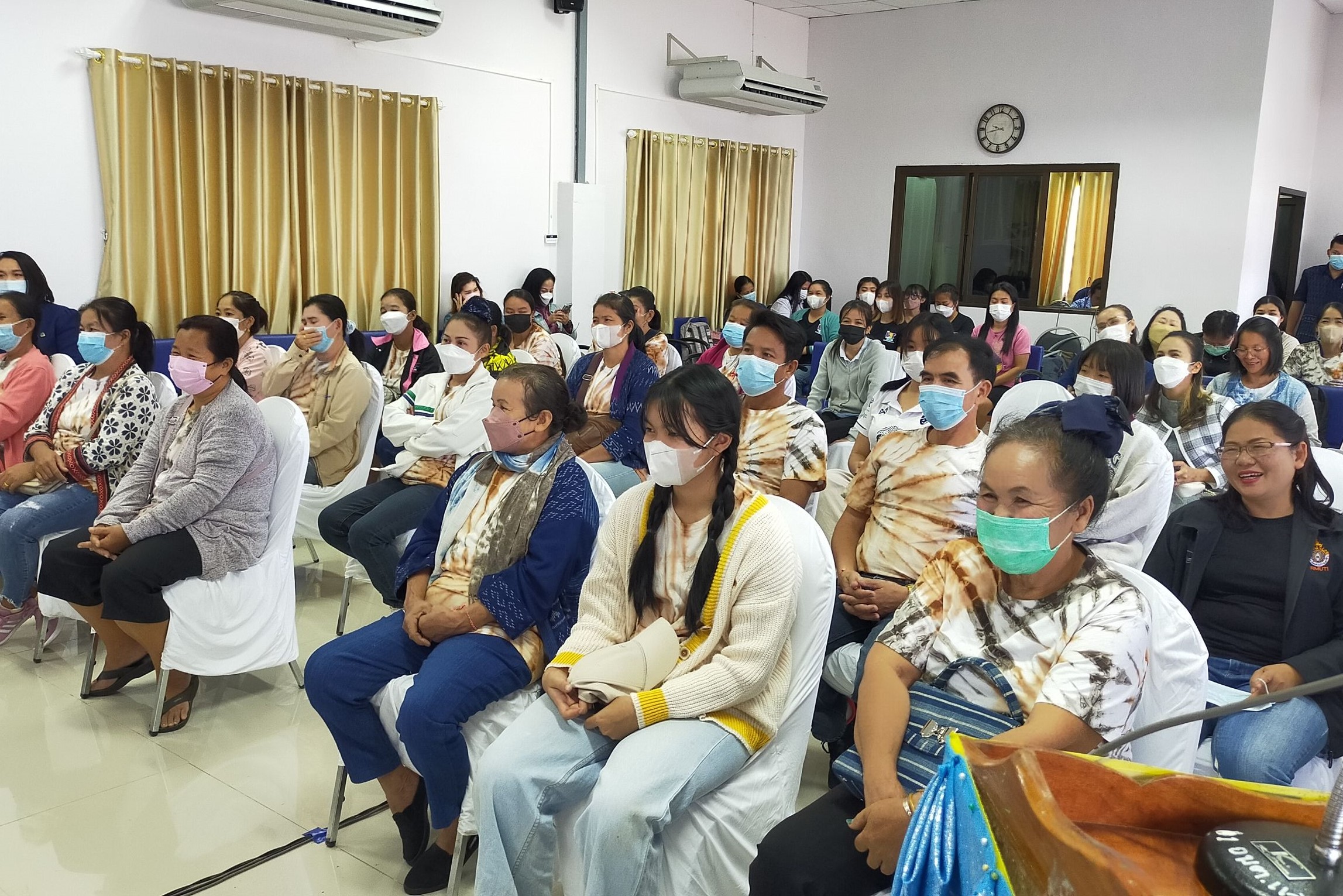 พัฒนาการจังหวัดสกลนคร : เป็นประธานสรุปผลการดำเนินงานโครงการขับเคลื่อนเศรษฐกิจและสังคมฐานรากหลังโควิดด้วยเศรษฐกิจ BCG (Bio-Circular-Green Economy) ในเขตพื้นที่ อำเภอสว่างแดนดิน จังหวัดสกลนคร