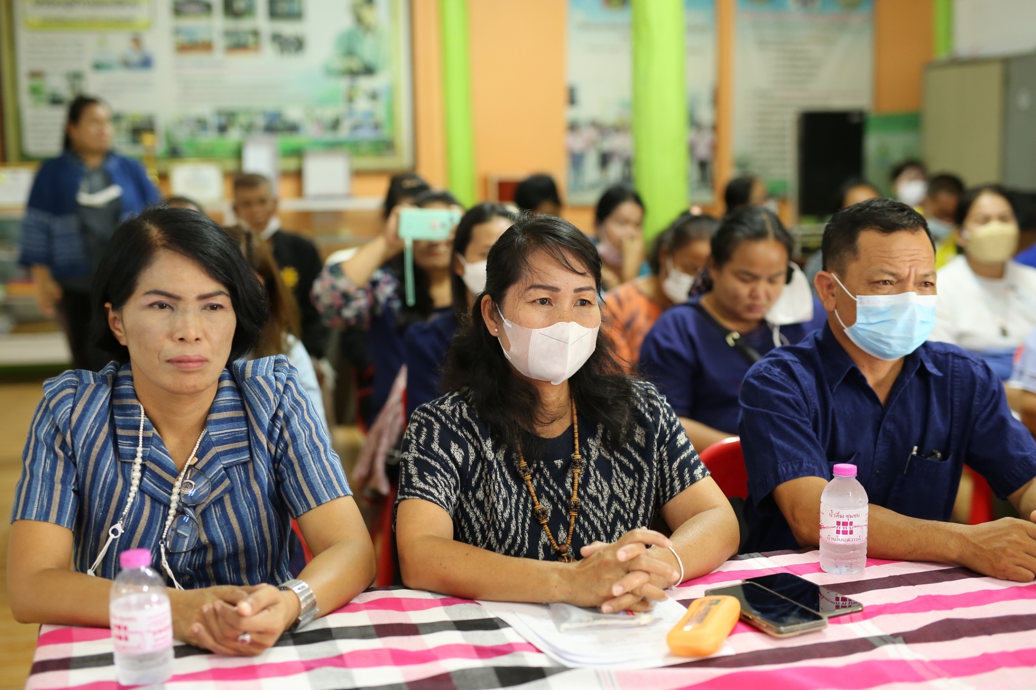 พช. สกลนคร : ศึกษาดูงานกลุ่มออมทรัพย์เพื่อการผลิตบ้านโนนสวรรค์ ตำบลพังขว้าง อำเภอเมืองสกลนคร จังหวัดสกลนคร
