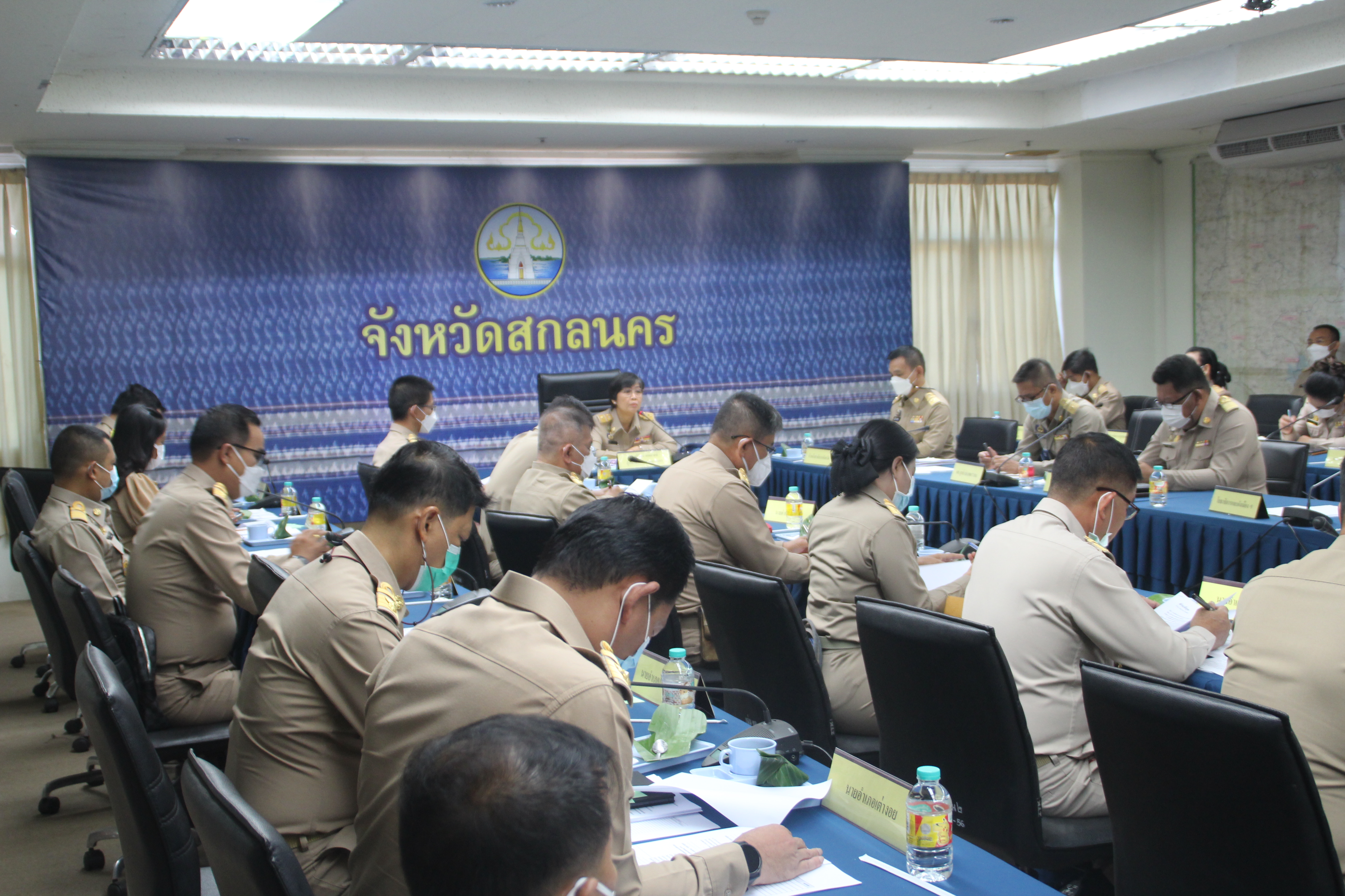 จังหวัดสกลนคร : ประชุมหัวหน้าหน่วยงานสังกัดกระทรวงมหาดไทย และนายอำเภอ ประจำเดือนตุลาคม 2565