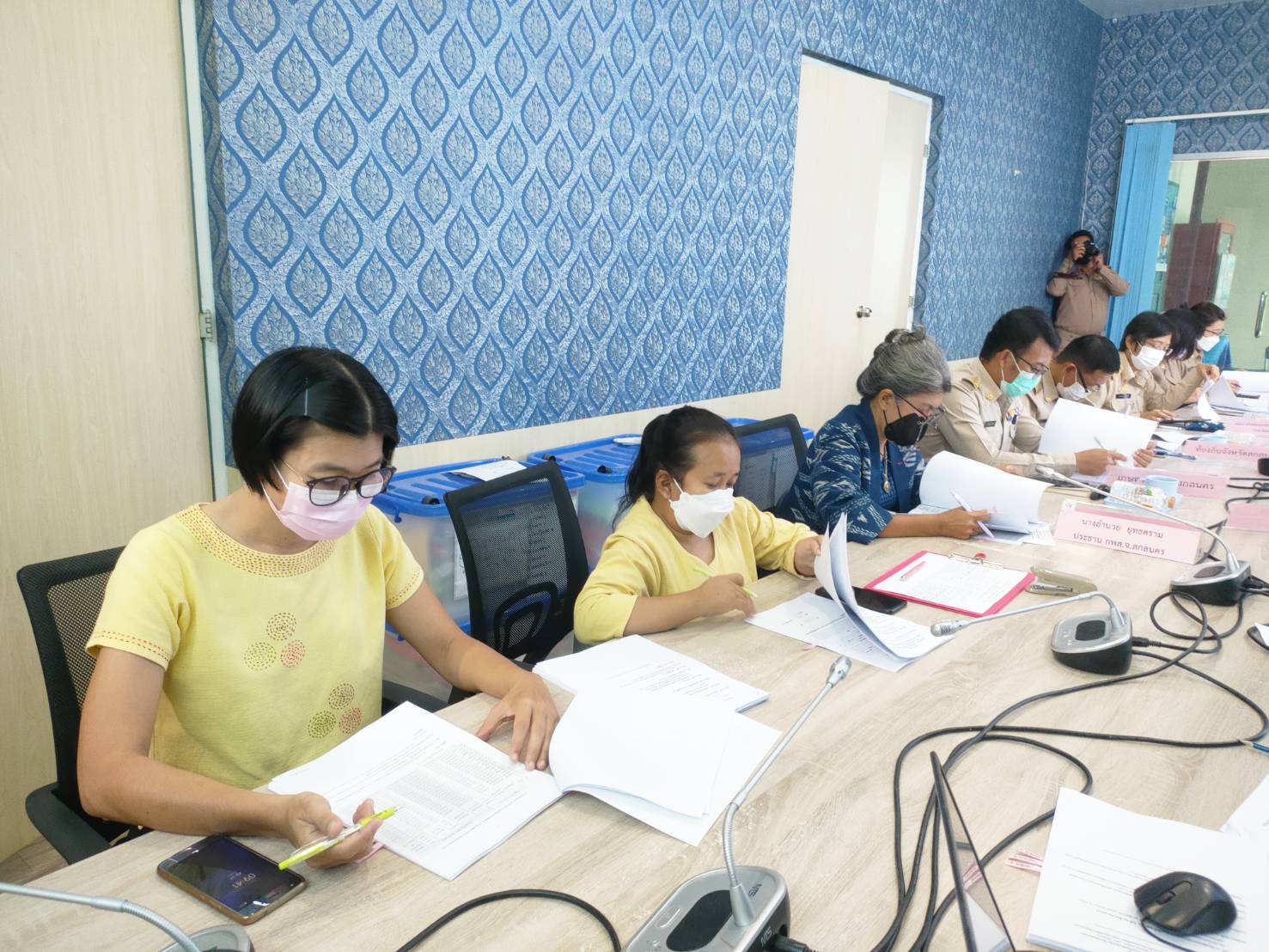 จังหวัดสกลนคร : จัดประชุมคณะอนุกรรมการบริหารกองทุนพัฒนาบทบาทสตรีจังหวัดสกลนคร