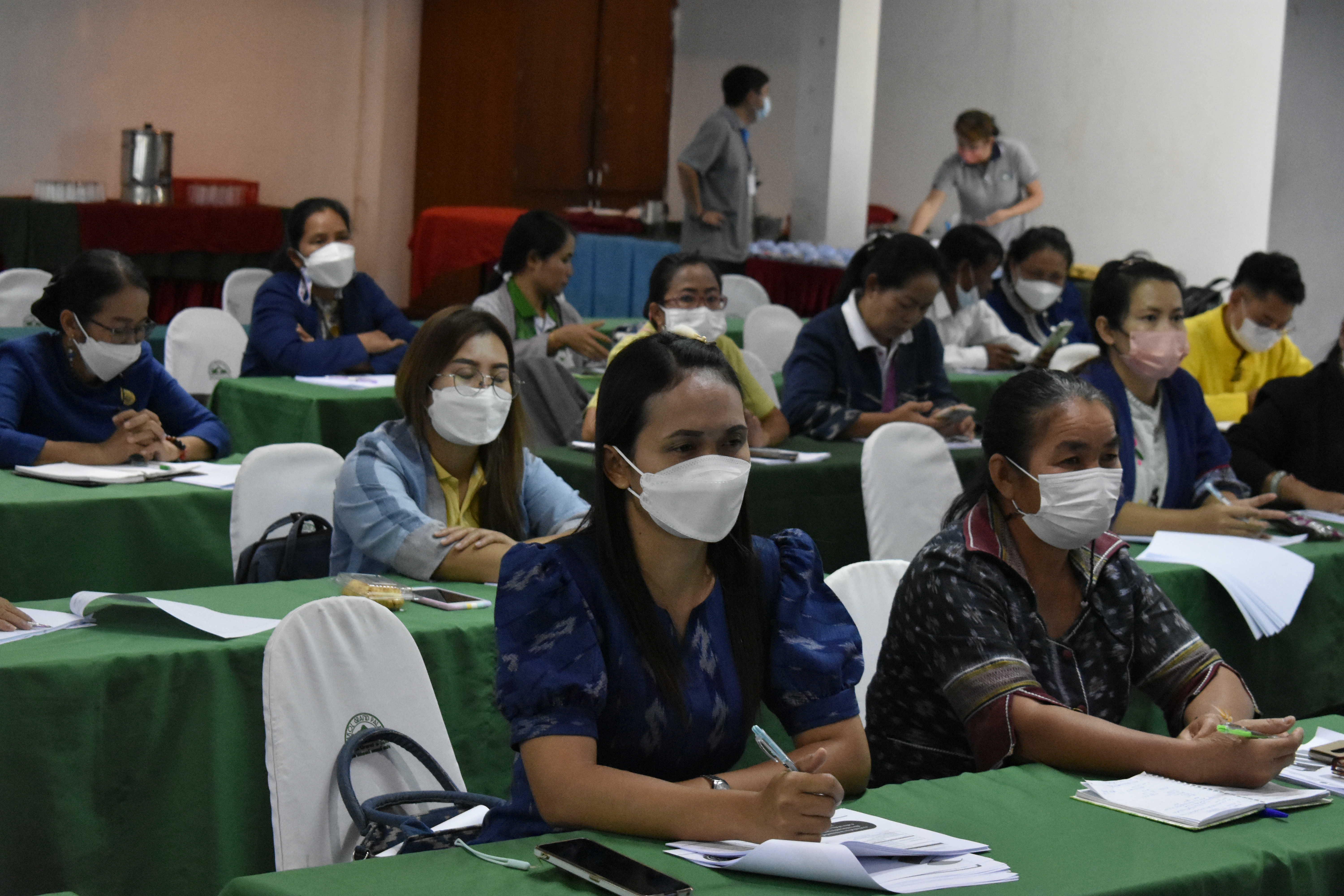 พช.สกลนคร : ส่งเสริมการขับเคลื่อนกองทุนชุมชนและการเข้าถึงแหล่งทุนตามหลักธรรมมาภิบาล ในเขตพื้นที่จังหวัดสกลนคร